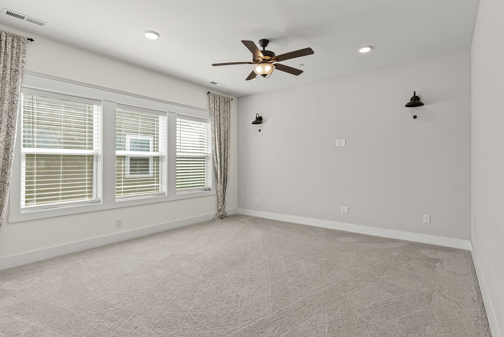 2195 Broadway St Property Photo 25