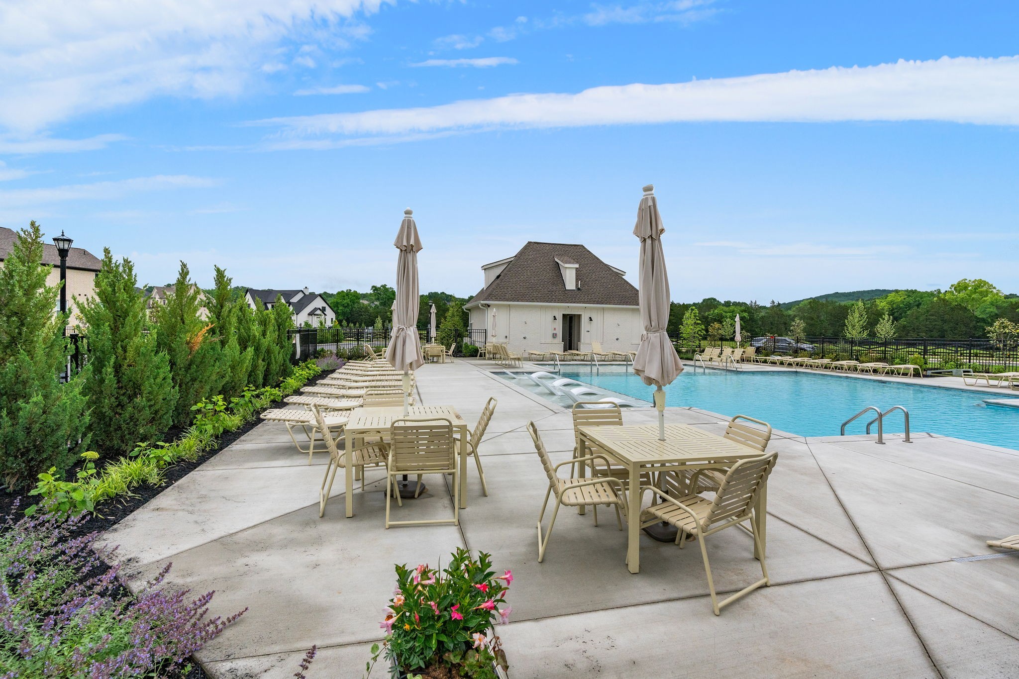 2195 Broadway St Property Photo 43