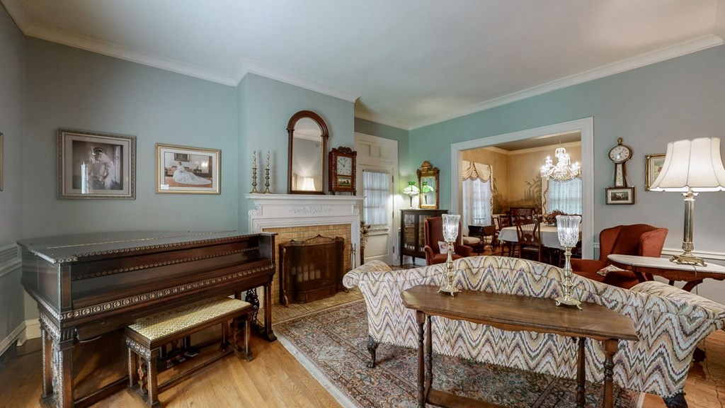 505 Walnut St Property Photo 13