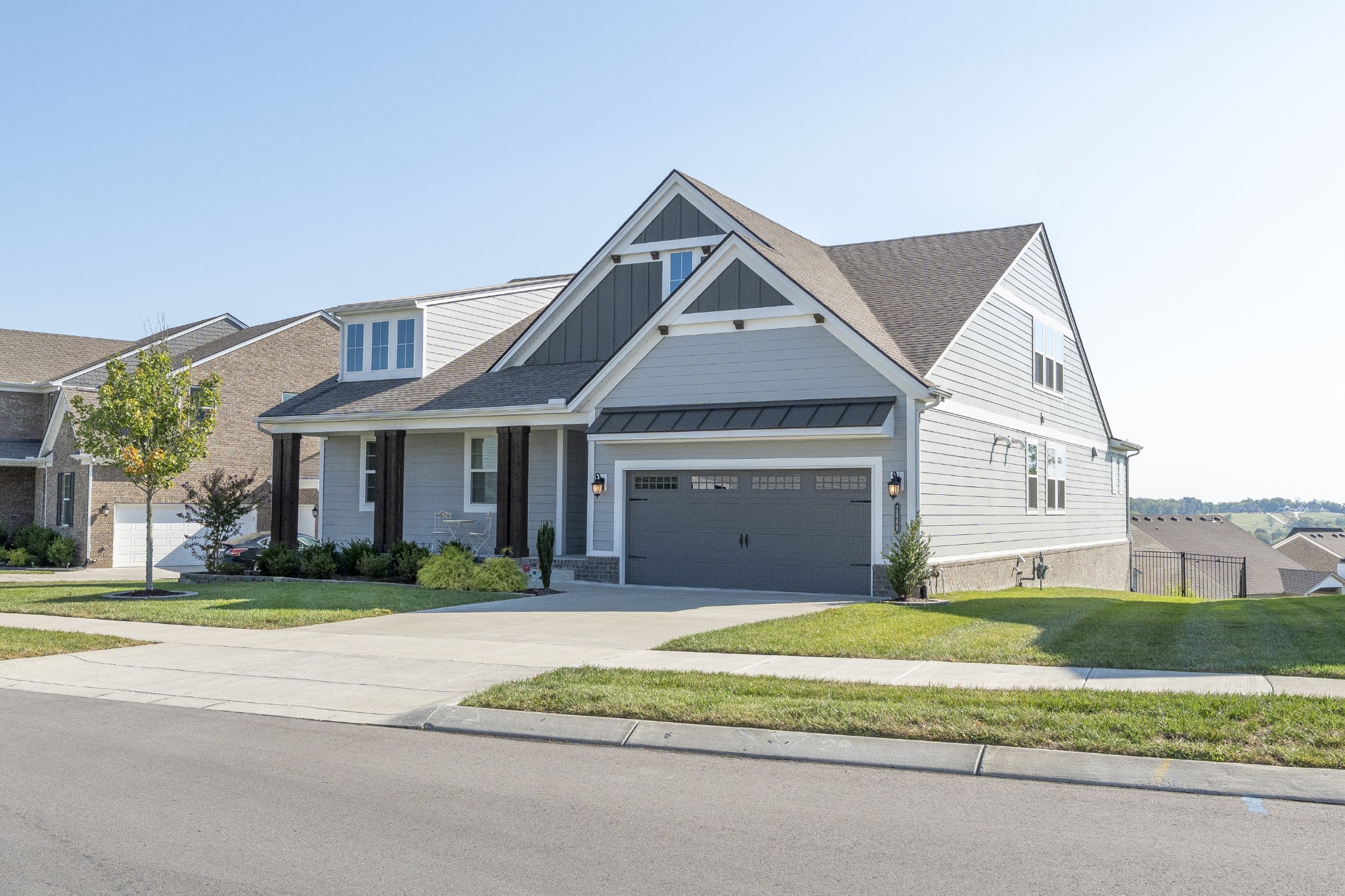 2069 Hedgelawn Dr Property Photo 4