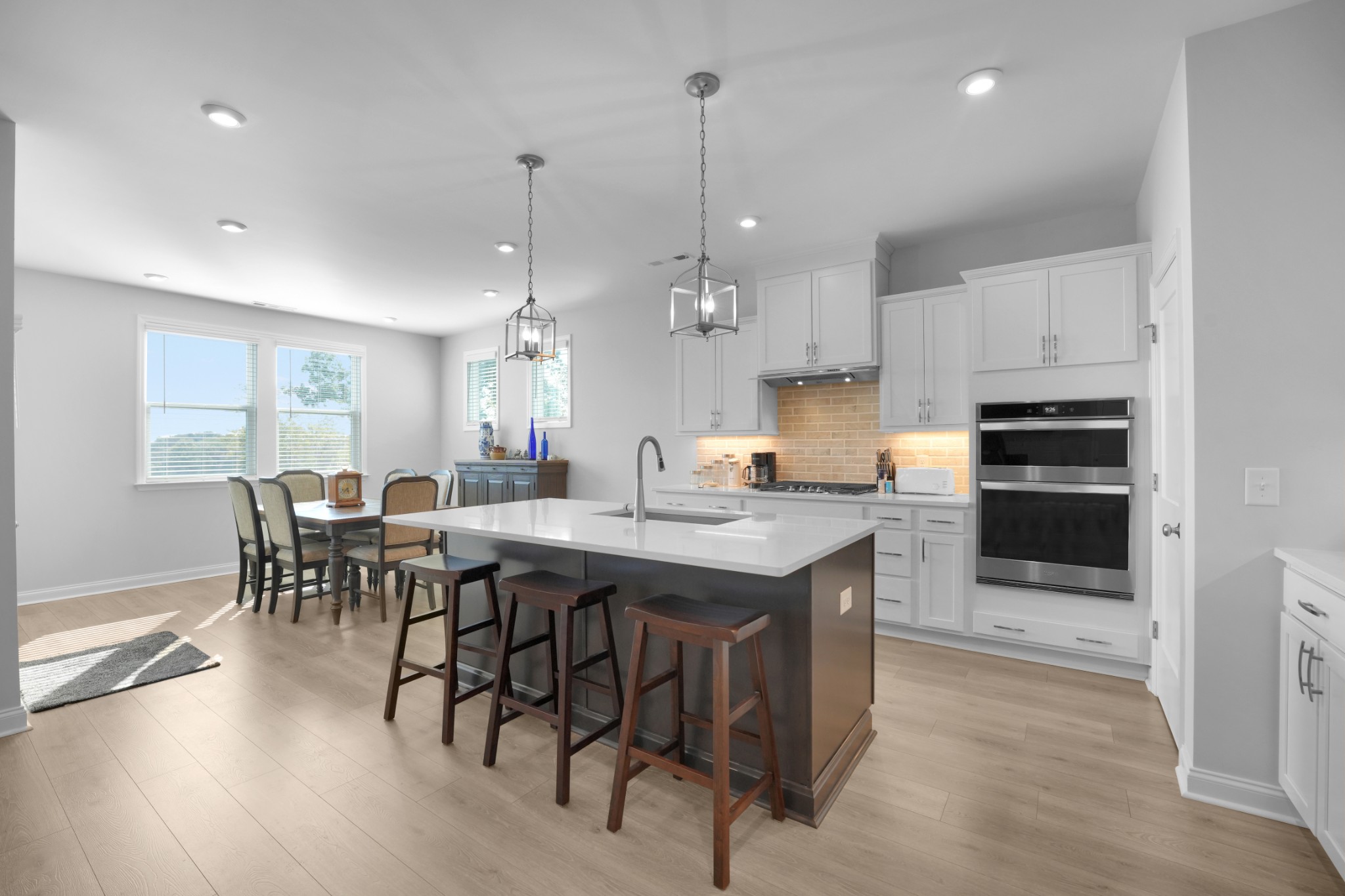 2069 Hedgelawn Dr Property Photo 18