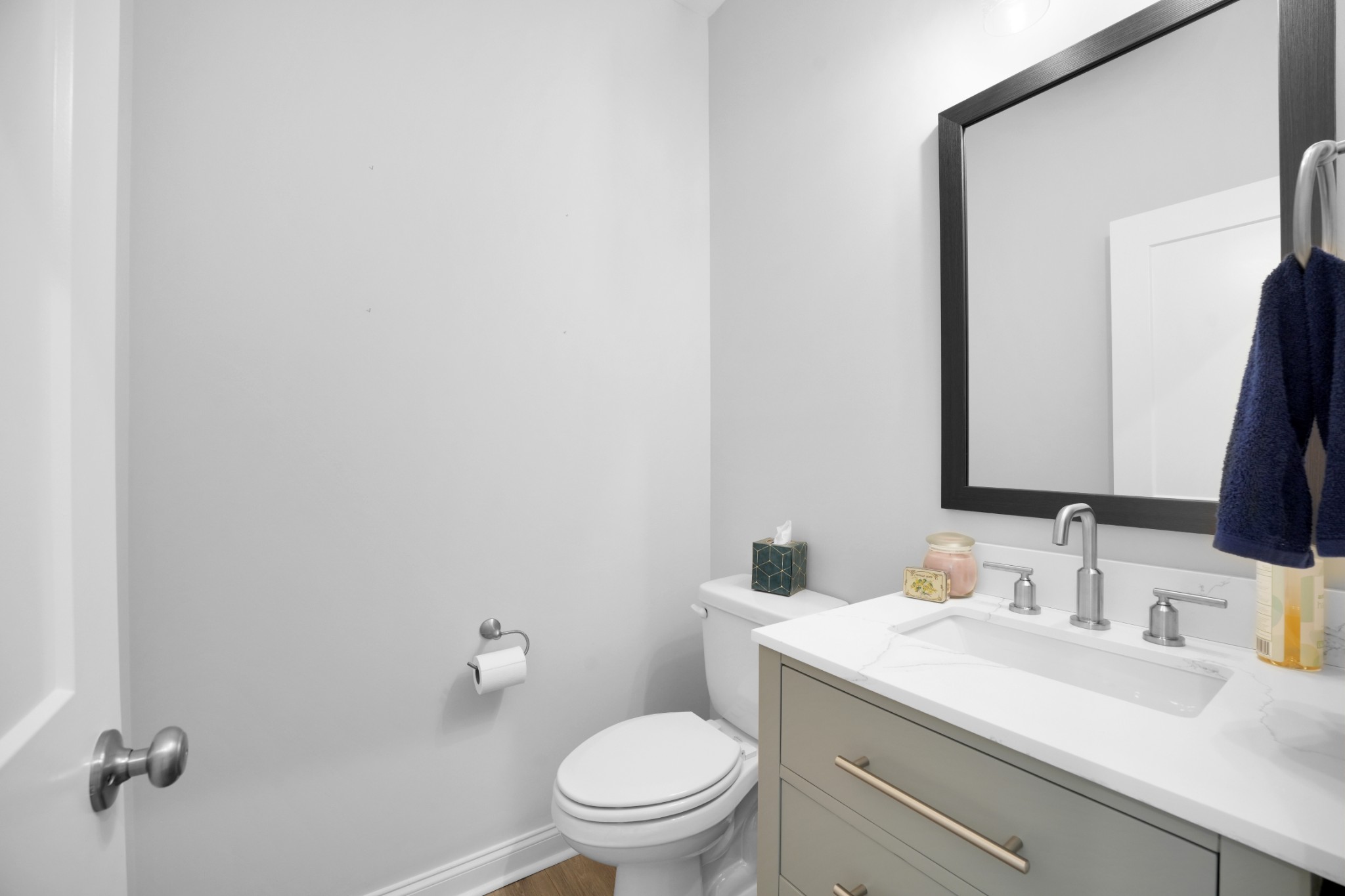 2069 Hedgelawn Dr Property Photo 23