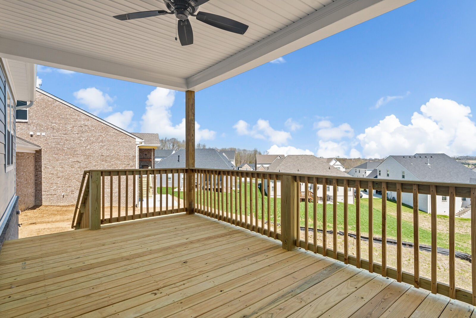 2069 Hedgelawn Dr Property Photo 37