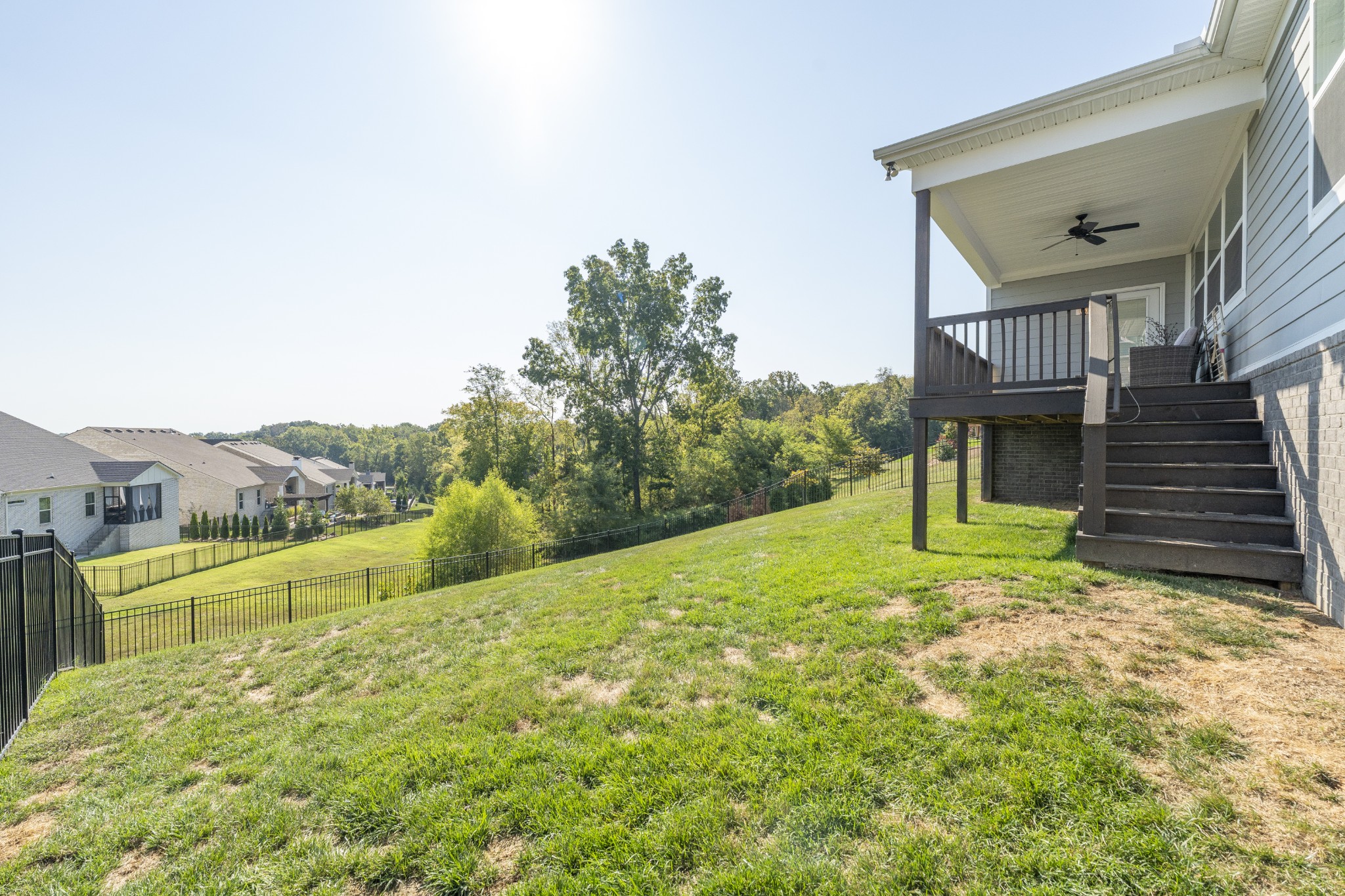 2069 Hedgelawn Dr Property Photo 39