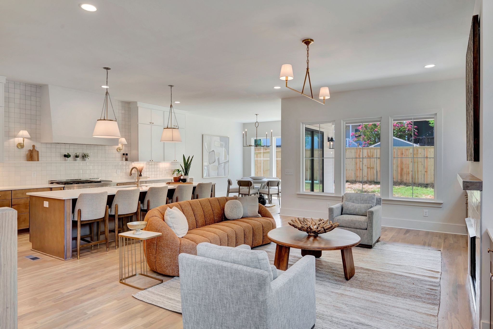 605b American Rd Property Photo 4