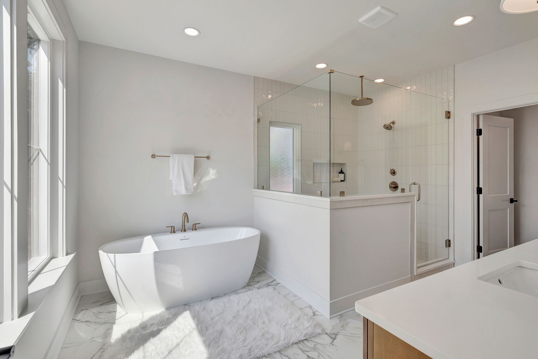 605b American Rd Property Photo 21