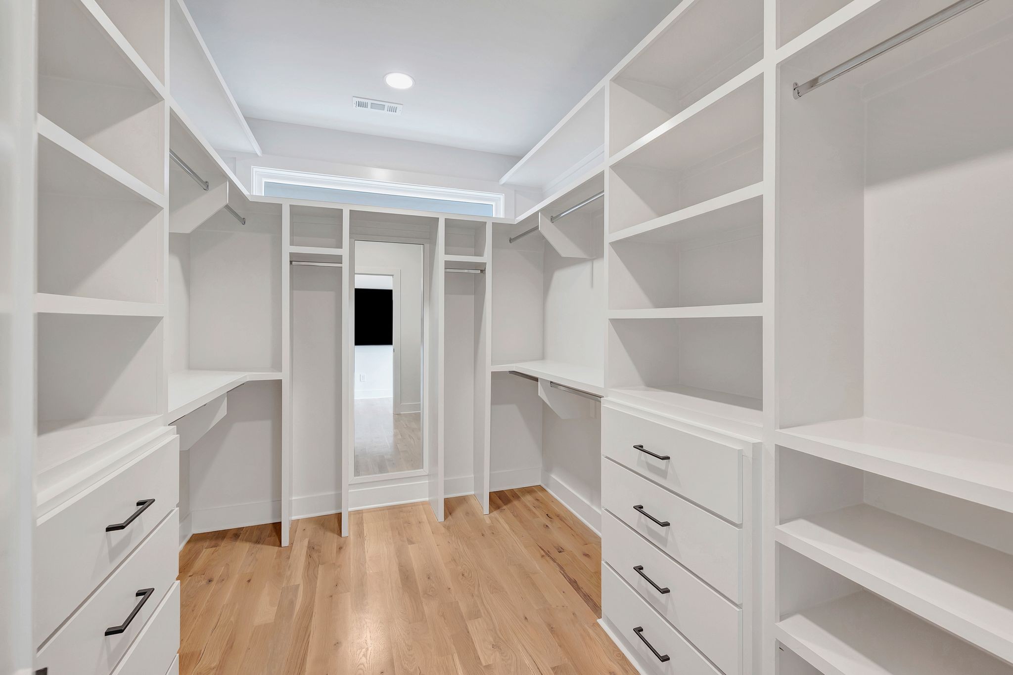 605b American Rd Property Photo 23