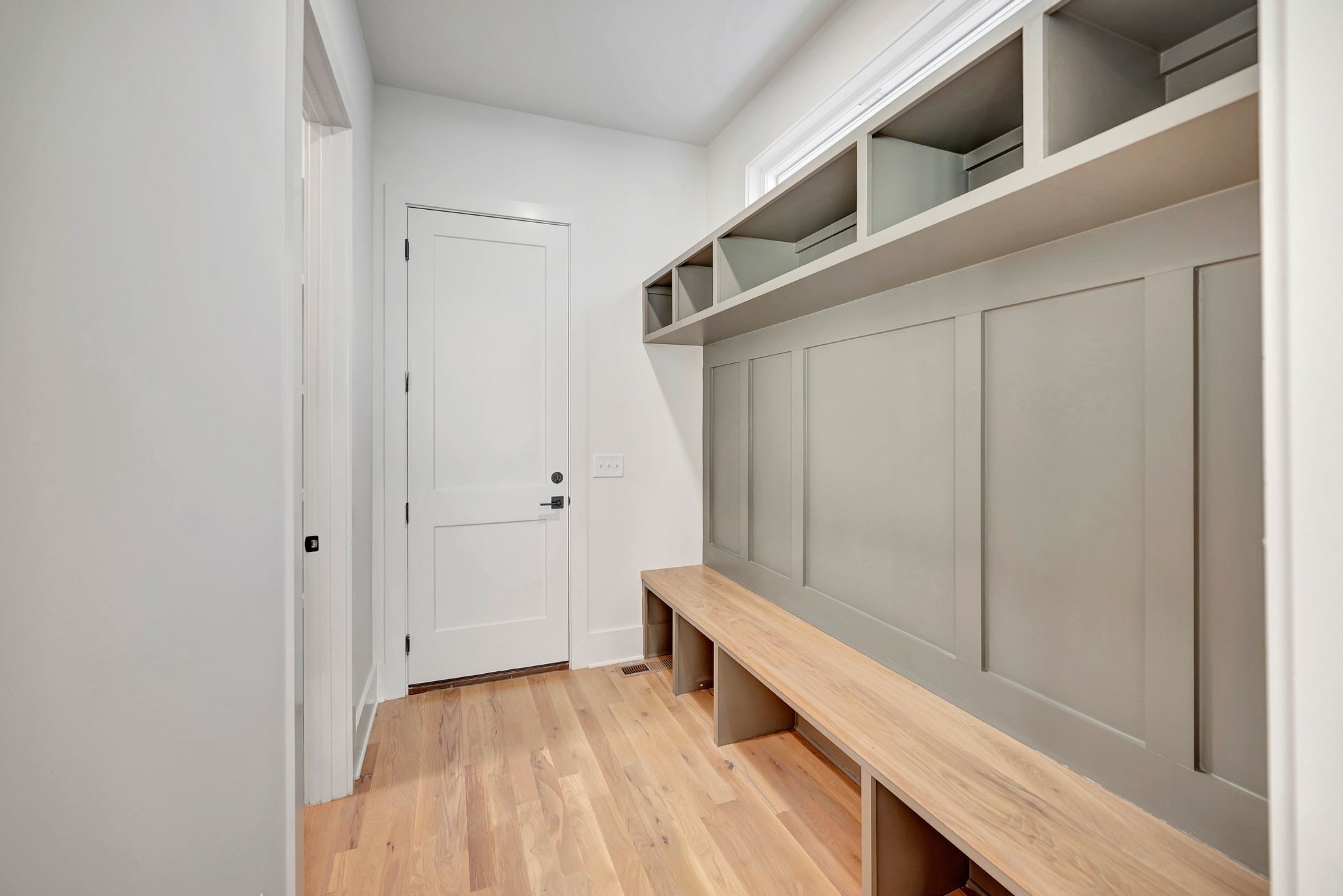 605b American Rd Property Photo 32