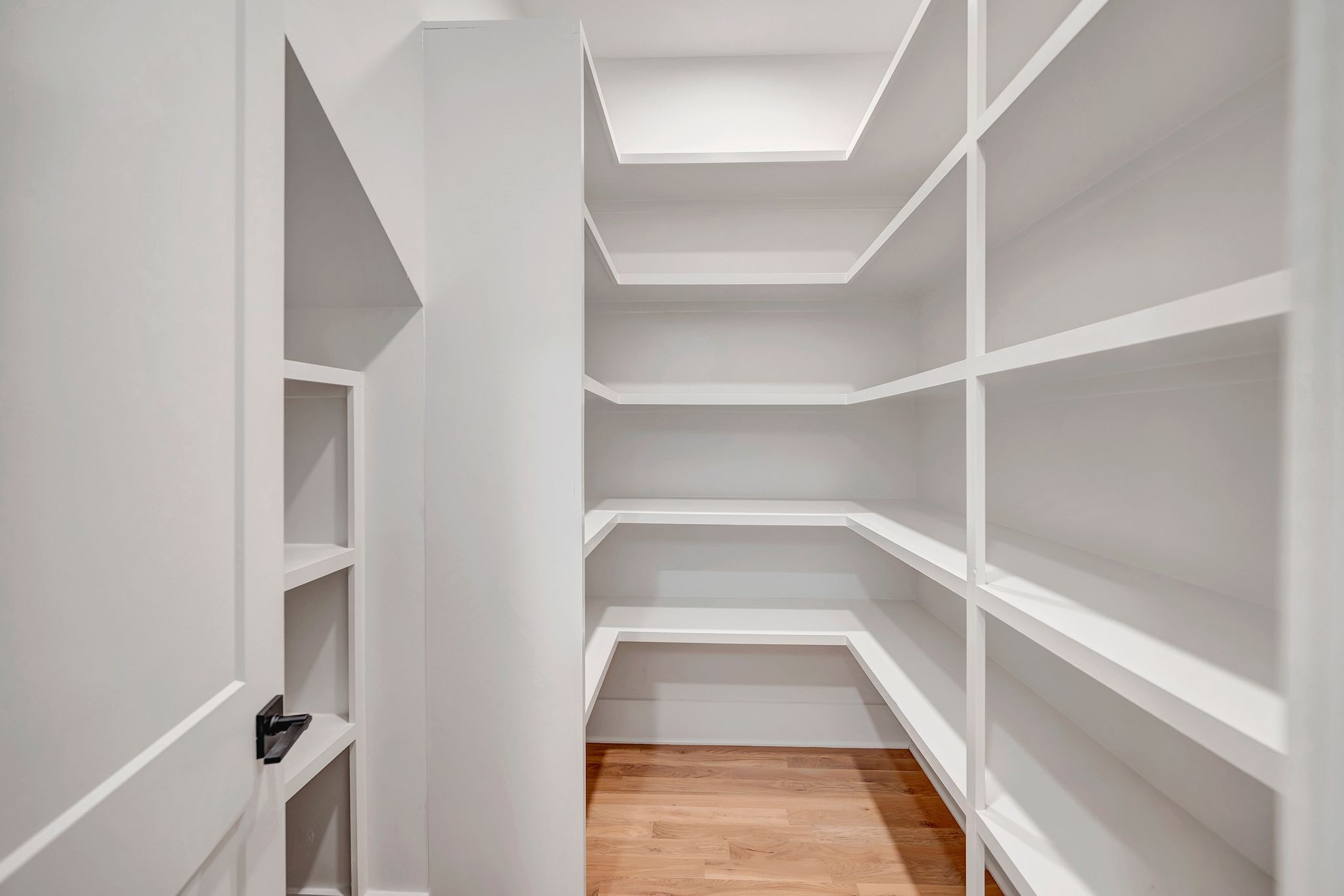 605b American Rd Property Photo 33