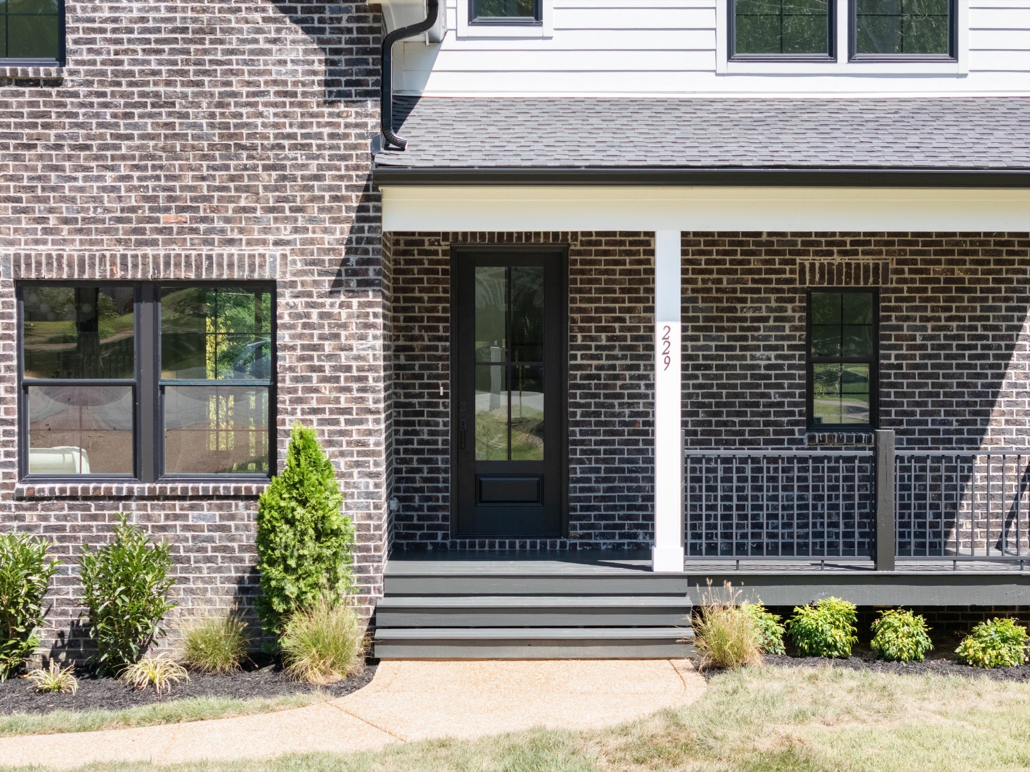 229 Cambridge Pl Property Photo 4