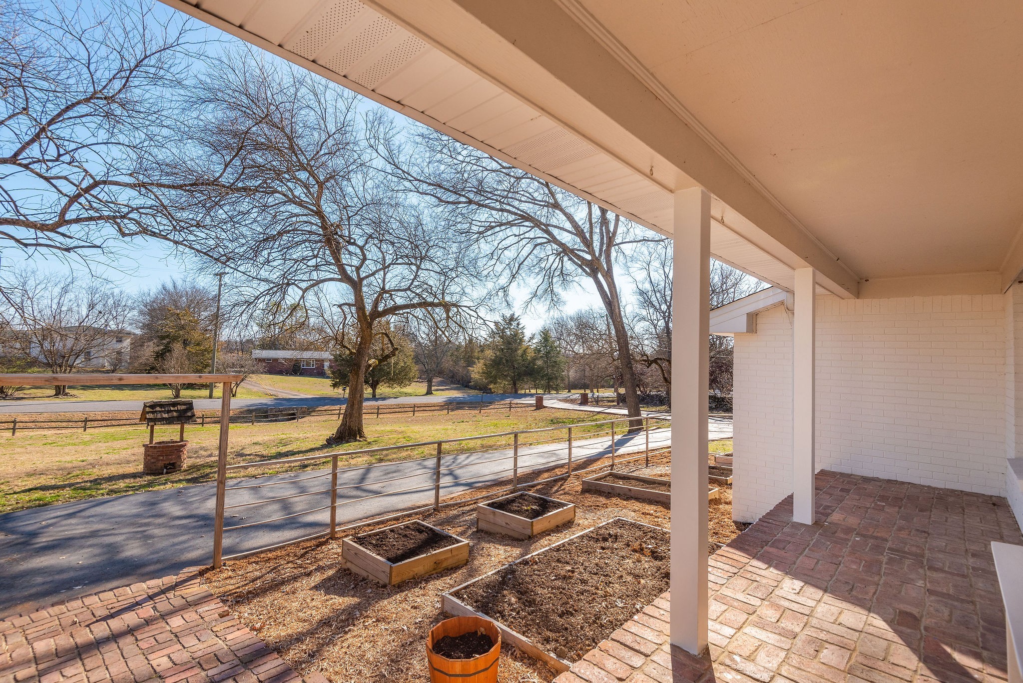 234 Harbor Dr Property Photo 3