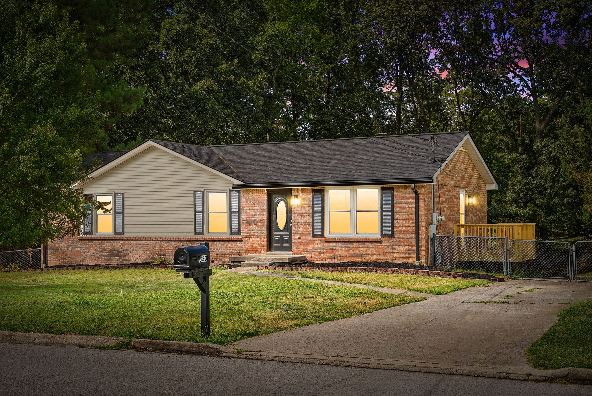 333 Harold Dr Property Photo 1