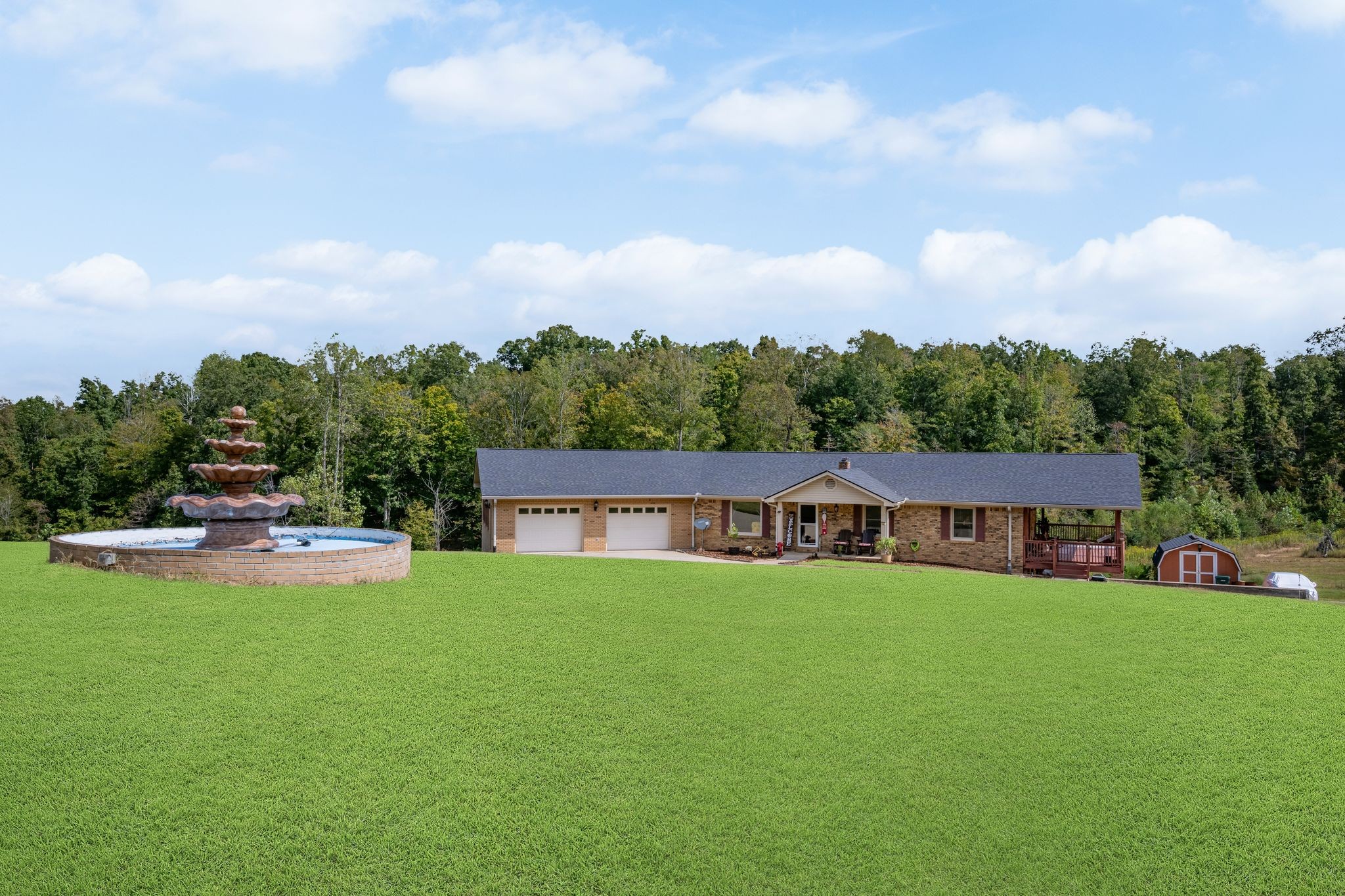 298 Langford Rd Property Photo 1