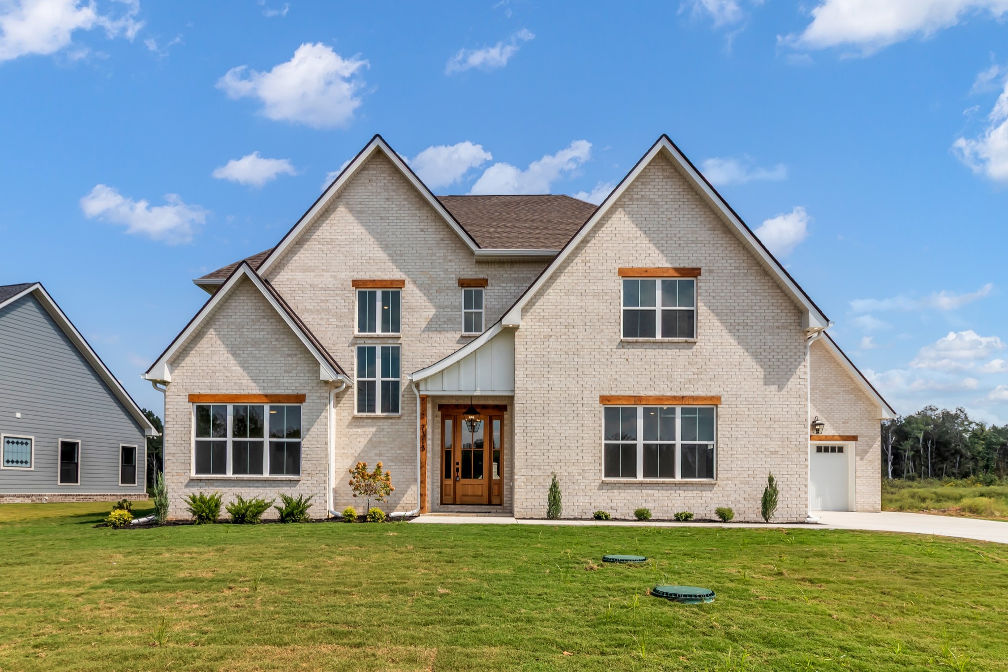 7313 Denton Dr Property Photo 1