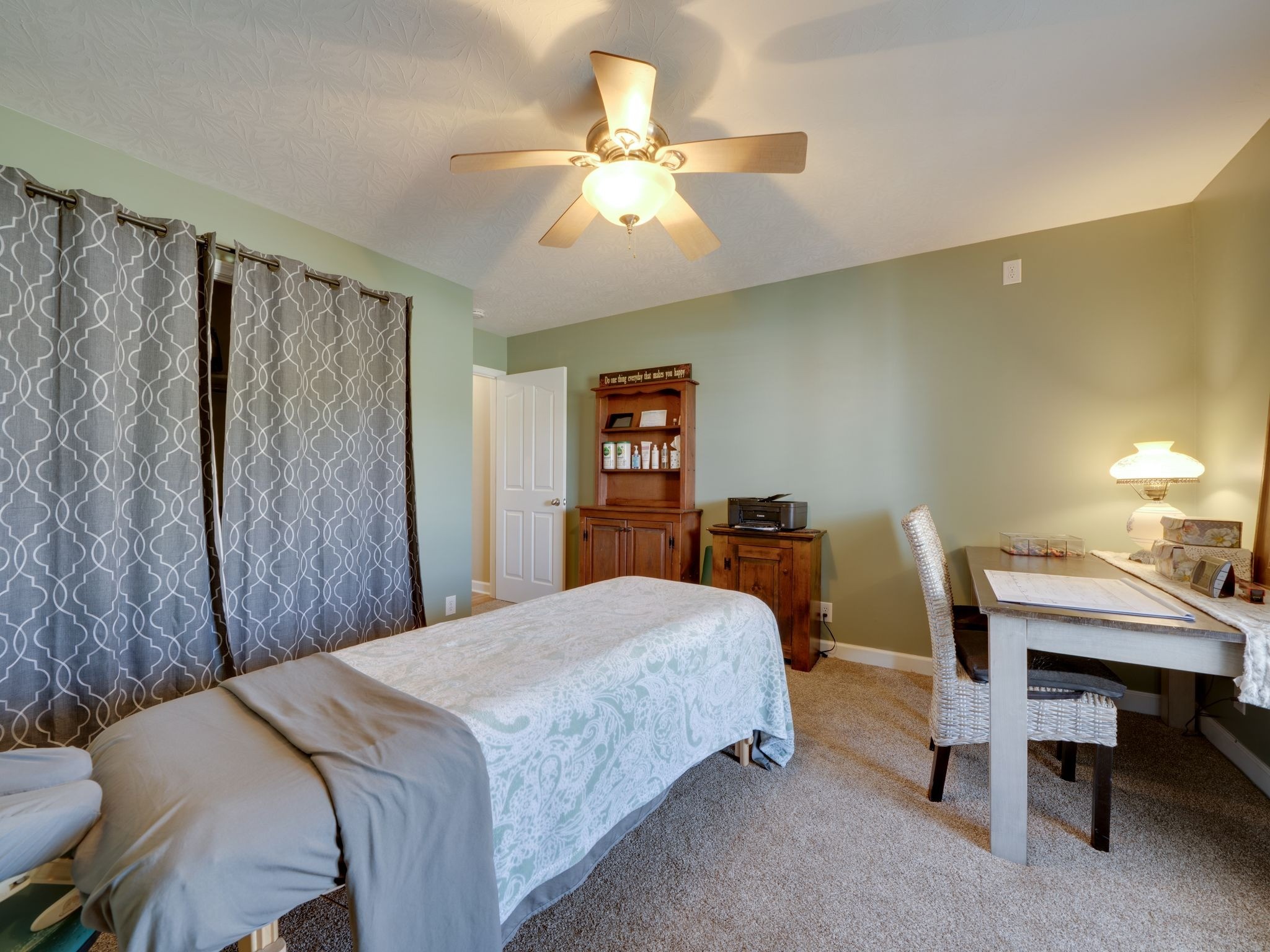 4492 Ironhorse Way Property Photo 17