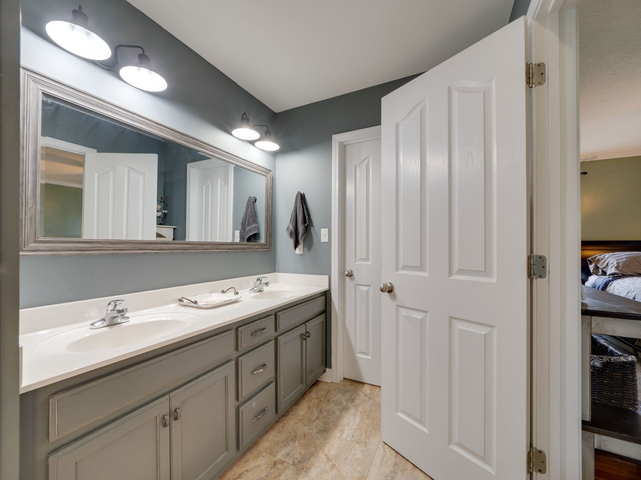 4492 Ironhorse Way Property Photo 21