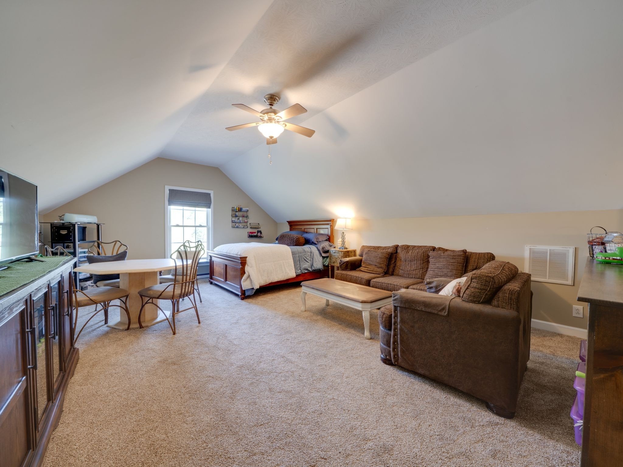 4492 Ironhorse Way Property Photo 23