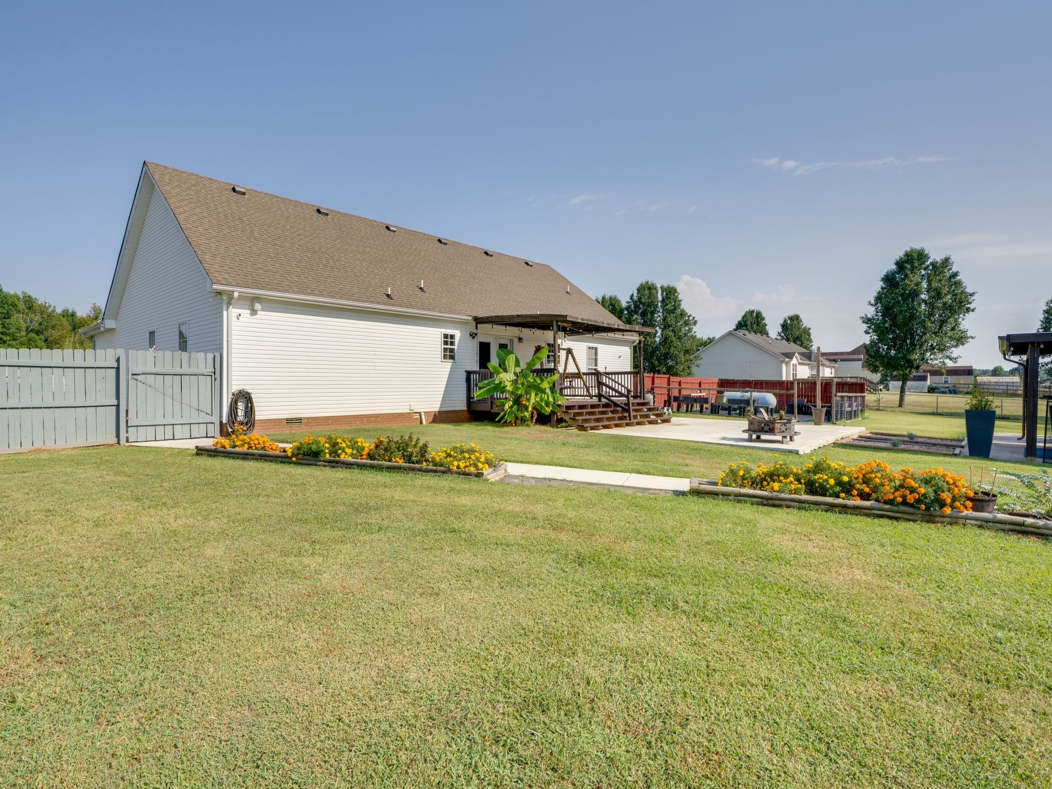 4492 Ironhorse Way Property Photo 35