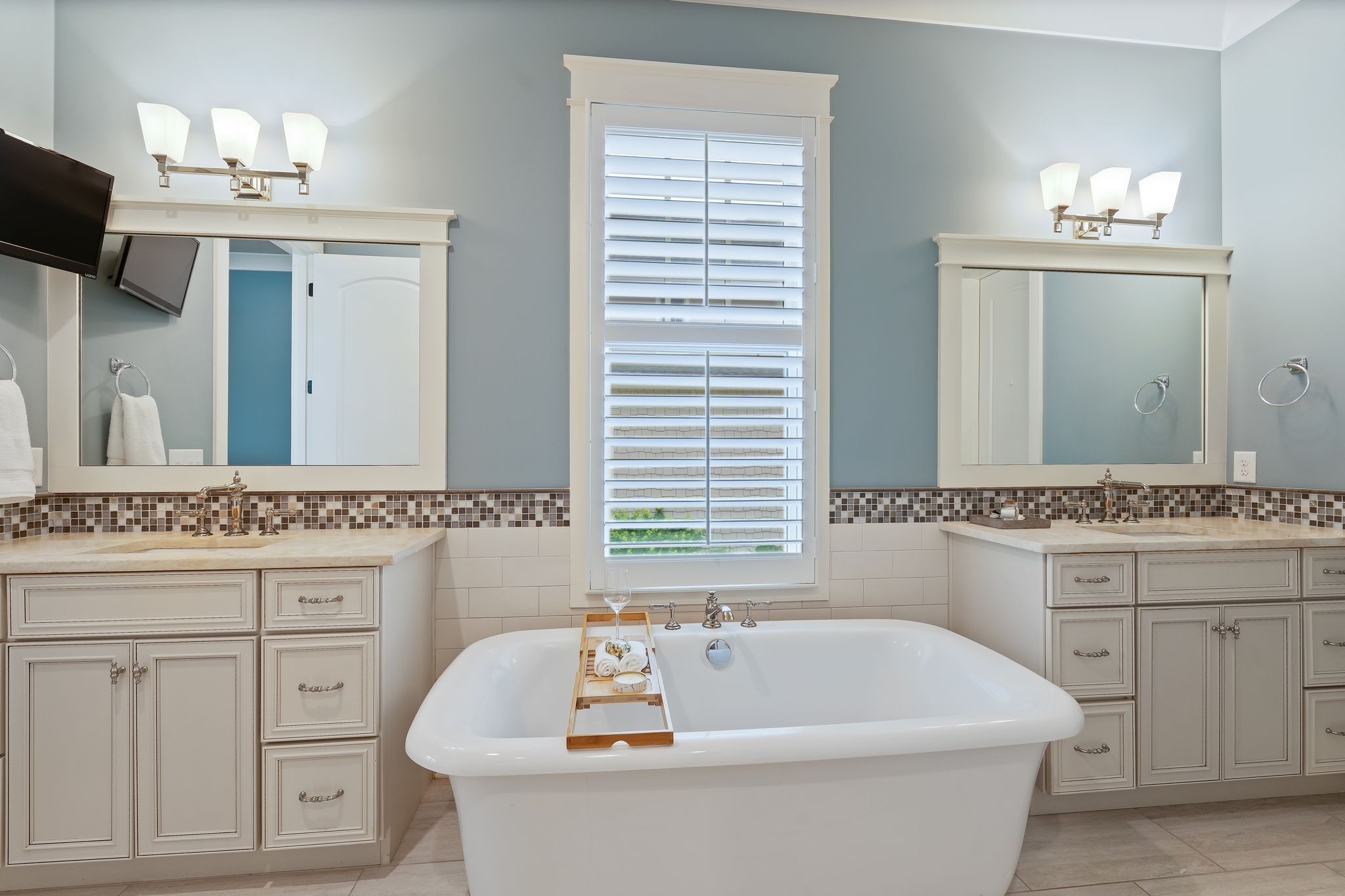 1016 Benelli Park Ct Property Photo 26