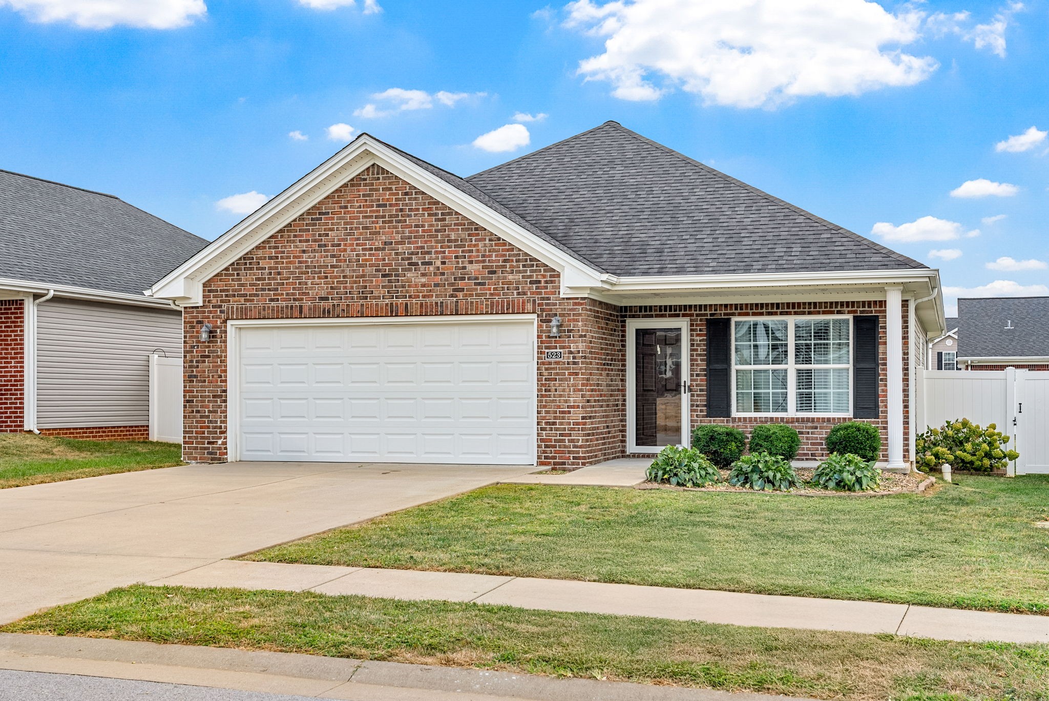 523 S Abbey Way Property Photo 3