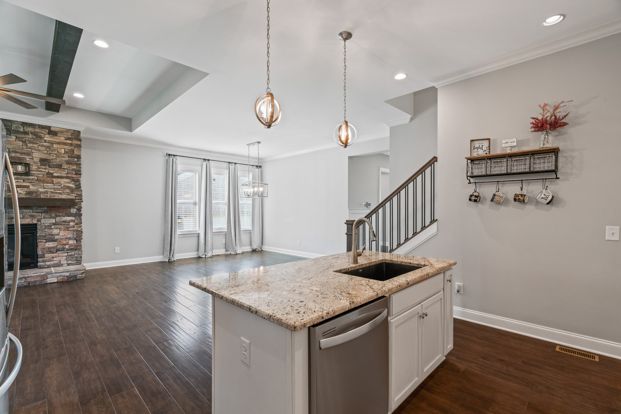 106 N Malayna Dr Property Photo 27