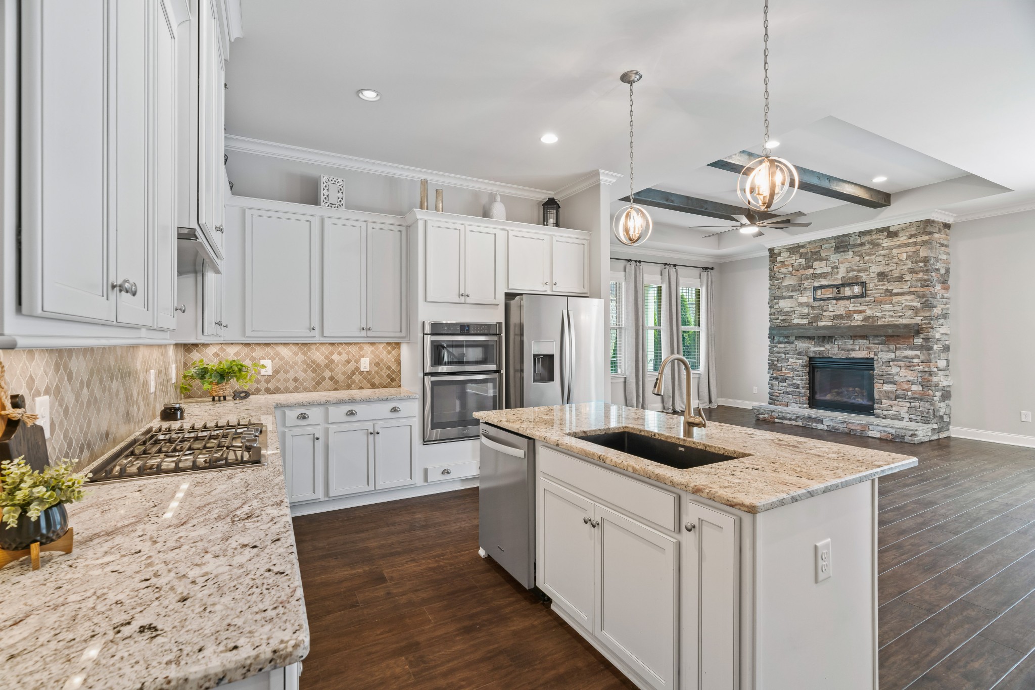 106 N Malayna Dr Property Photo 28