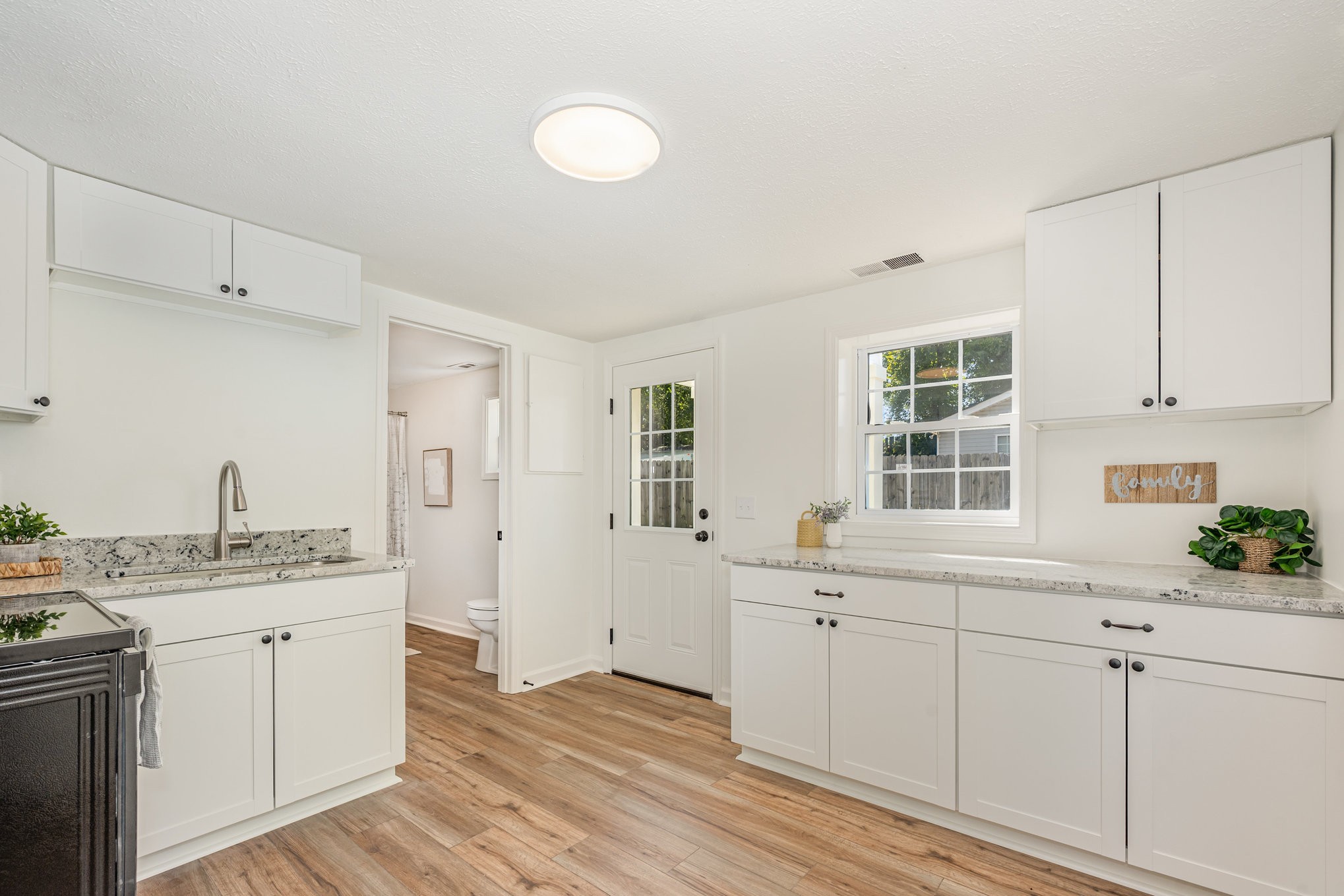 122 Waldron Cir Property Photo 8