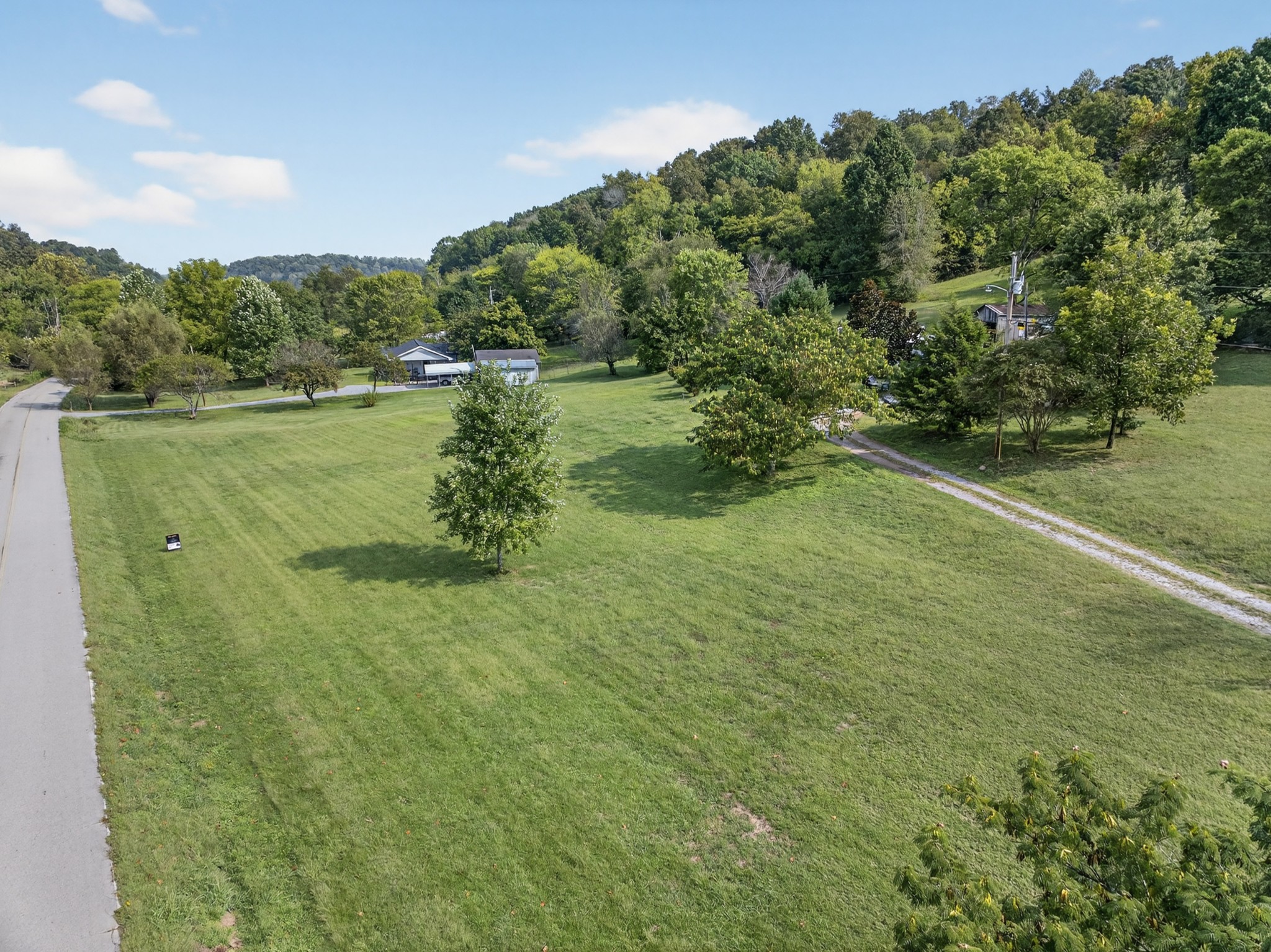 3890 Robinson Rd Property Photo 17