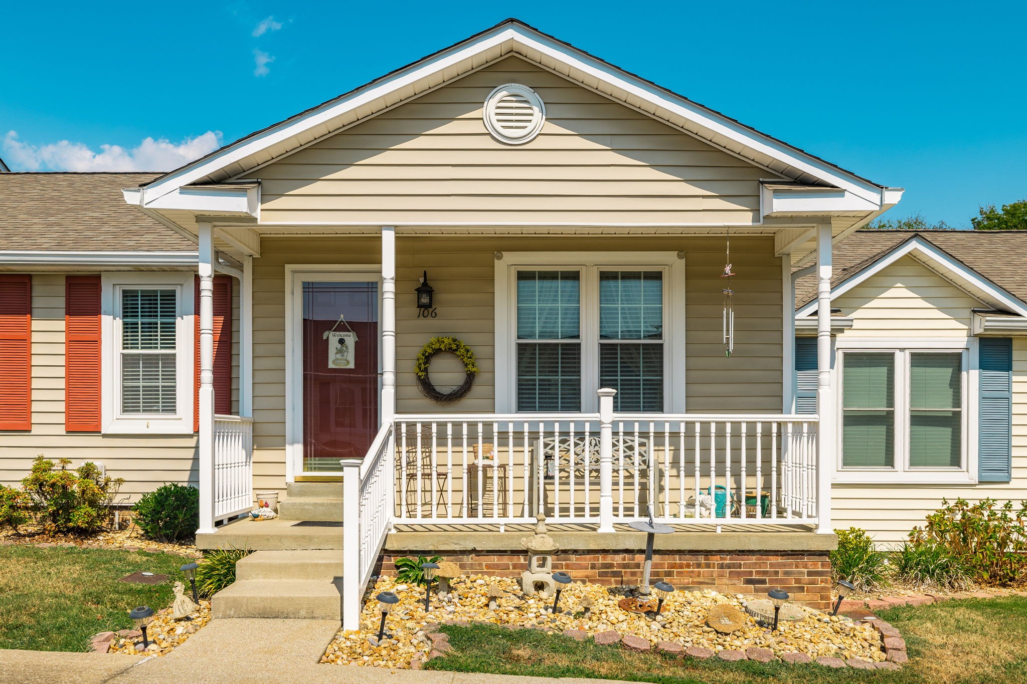 106 Rolling Meadows Dr Property Photo 4