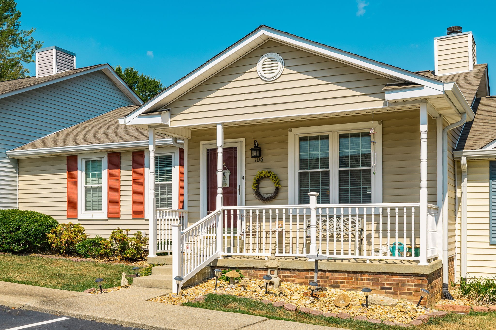 106 Rolling Meadows Dr Property Photo 5