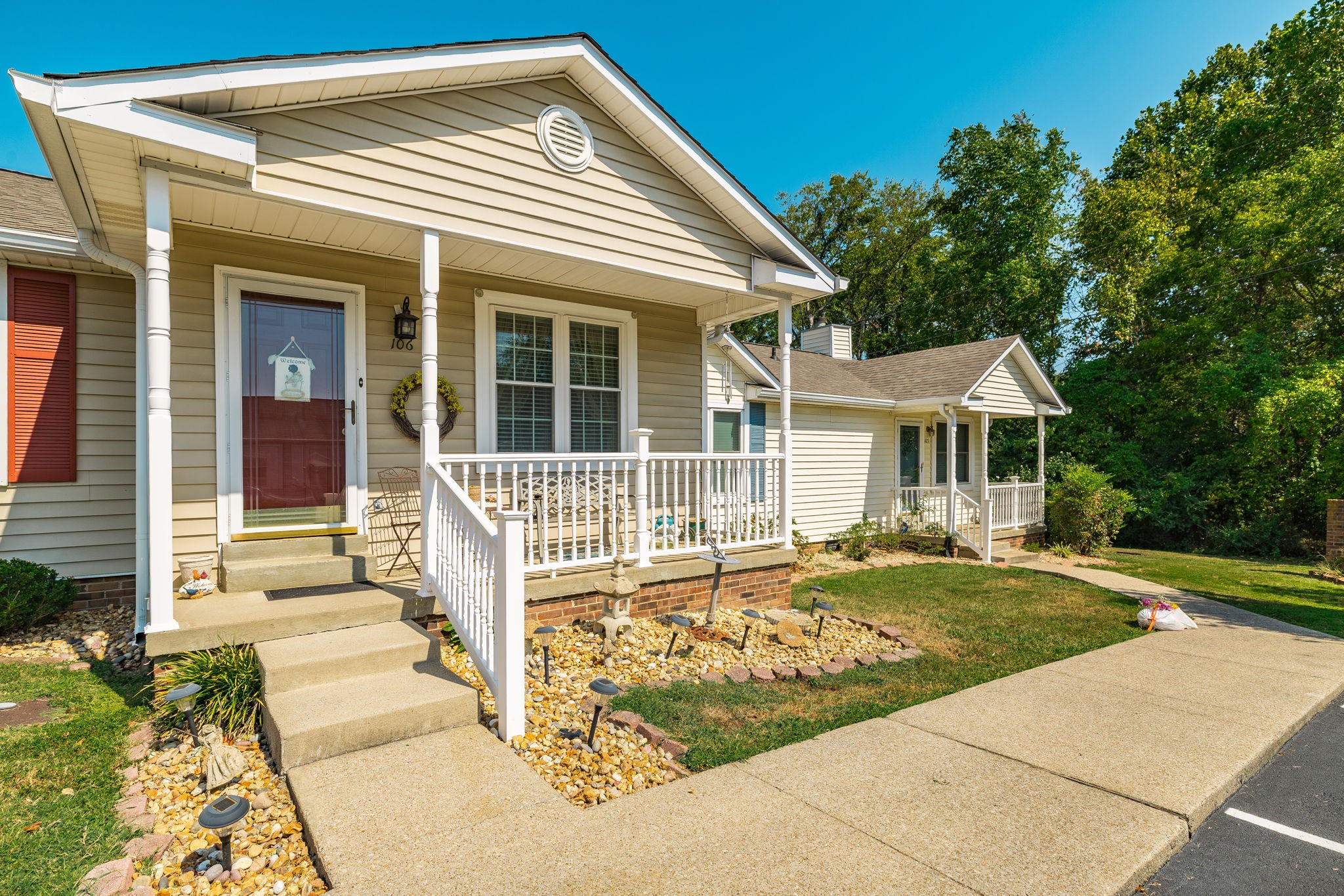 106 Rolling Meadows Dr Property Photo 7