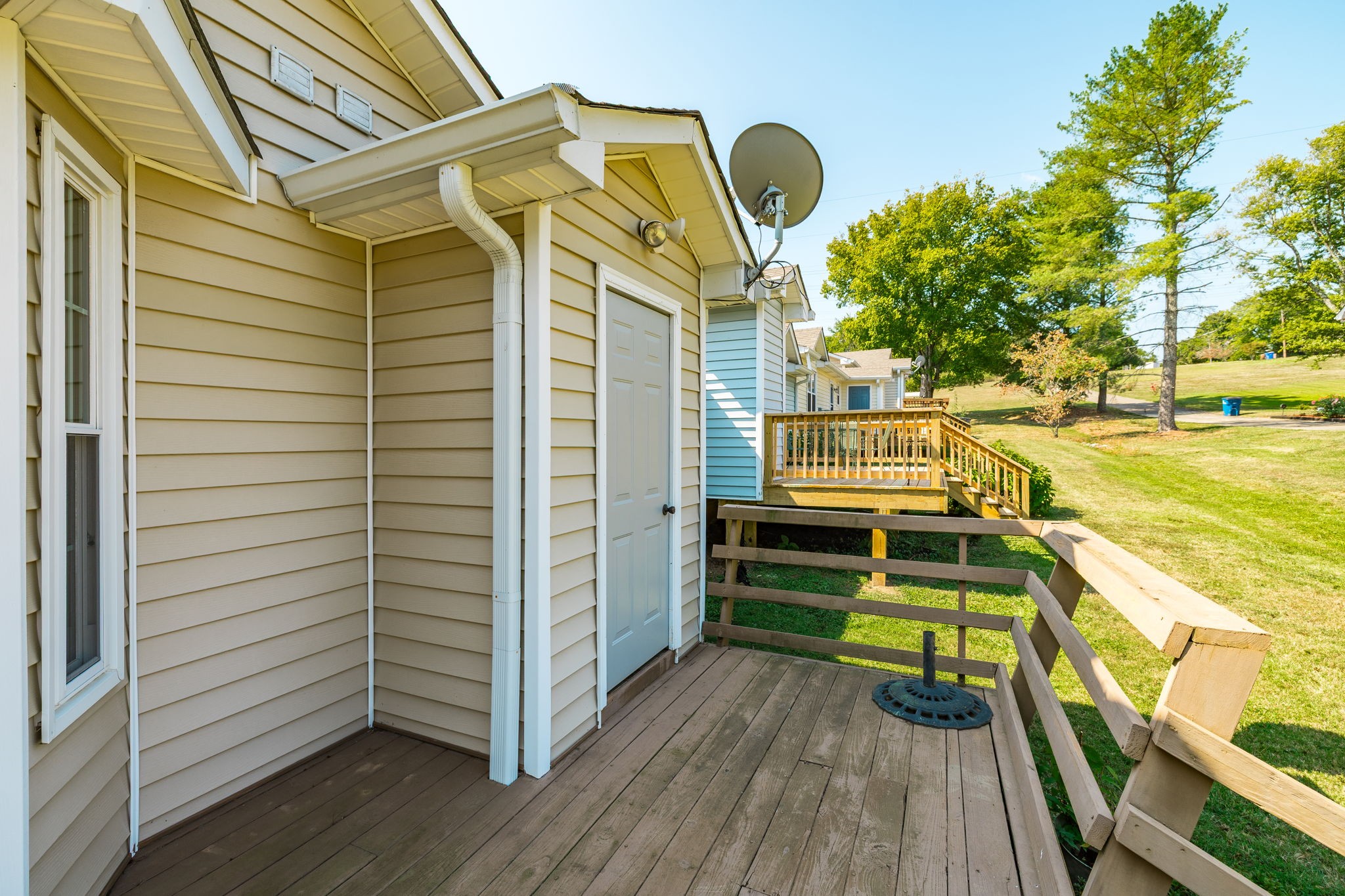 106 Rolling Meadows Dr Property Photo 12