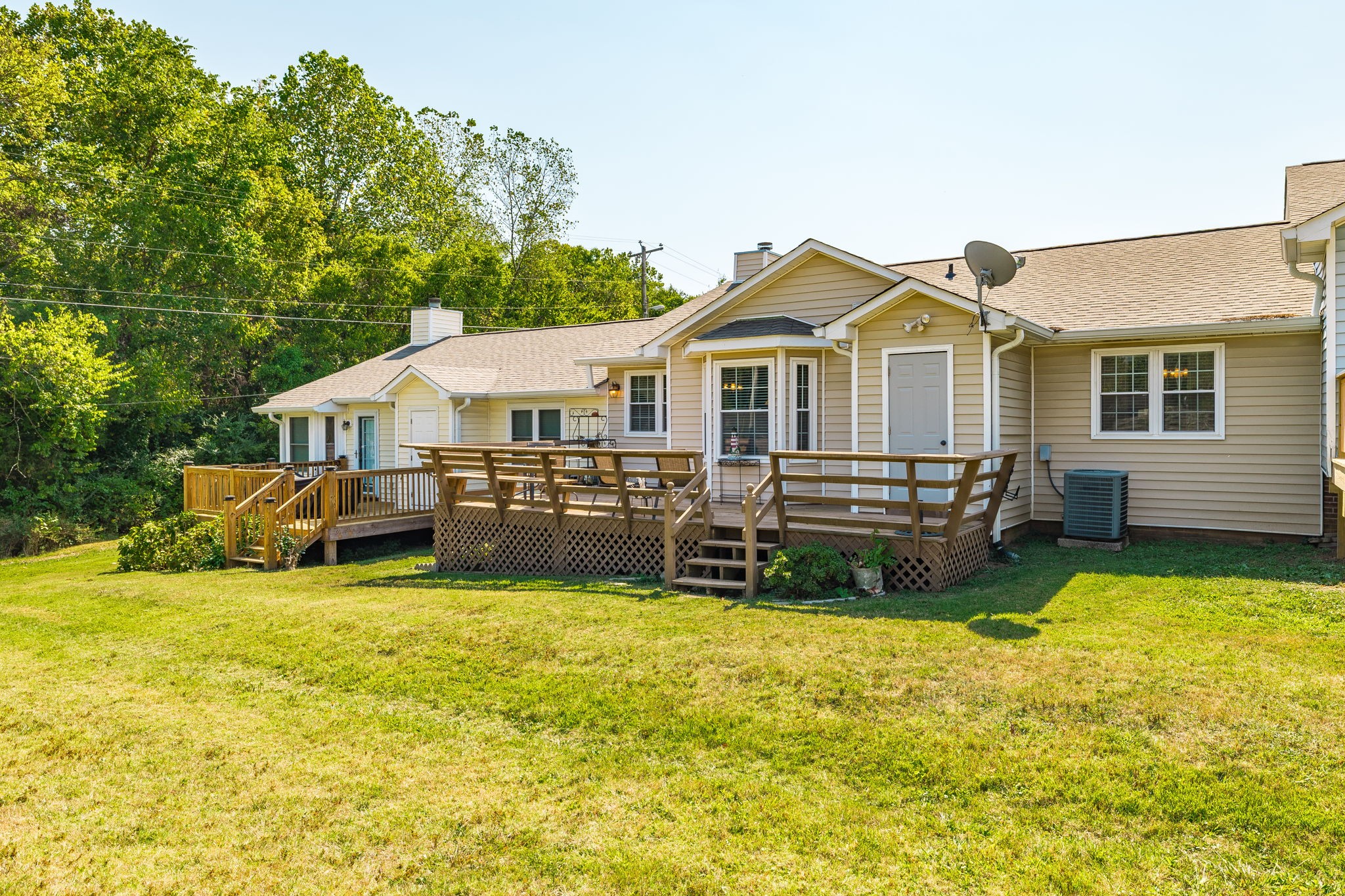 106 Rolling Meadows Dr Property Photo 27