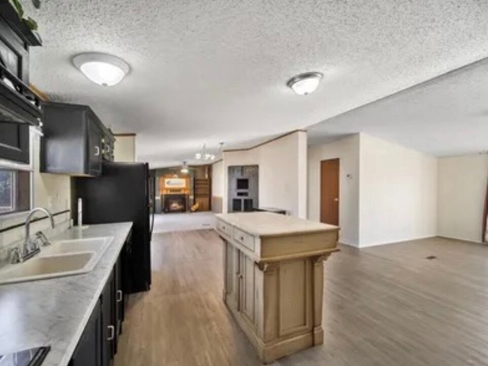 237 Westmoreland Ct Property Photo 5