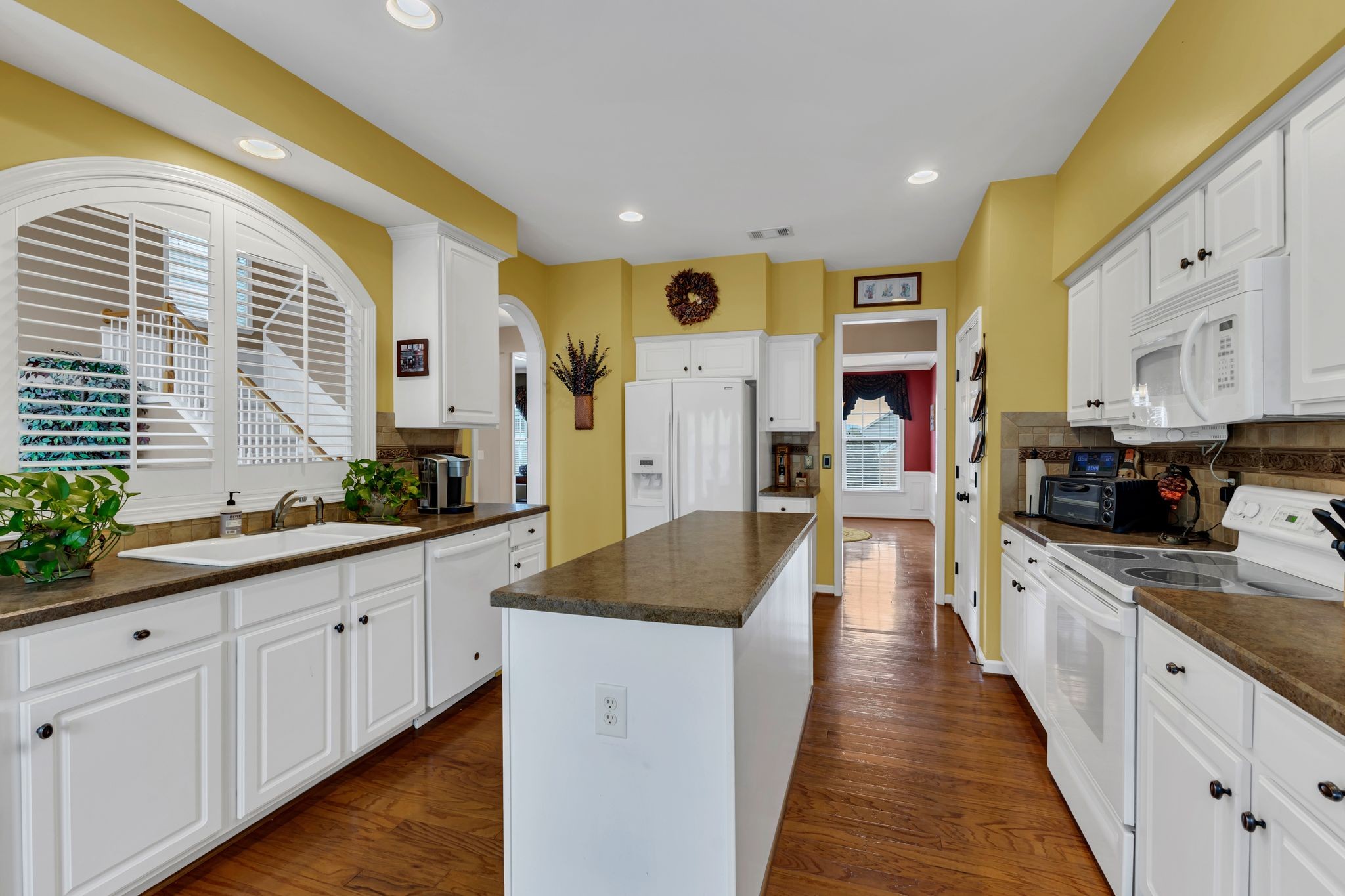 640 Logwood Briar Cir Property Photo 13