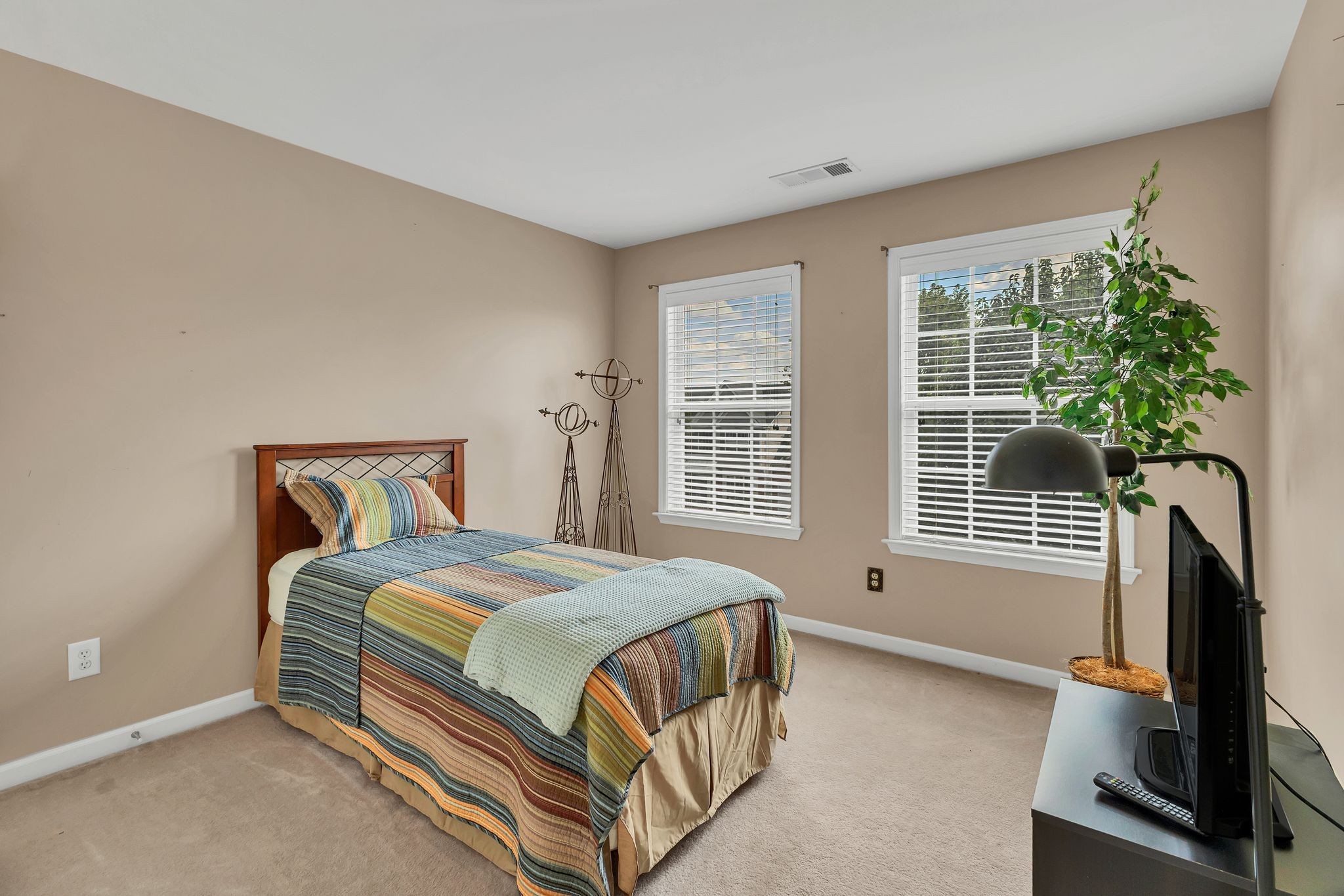 640 Logwood Briar Cir Property Photo 28