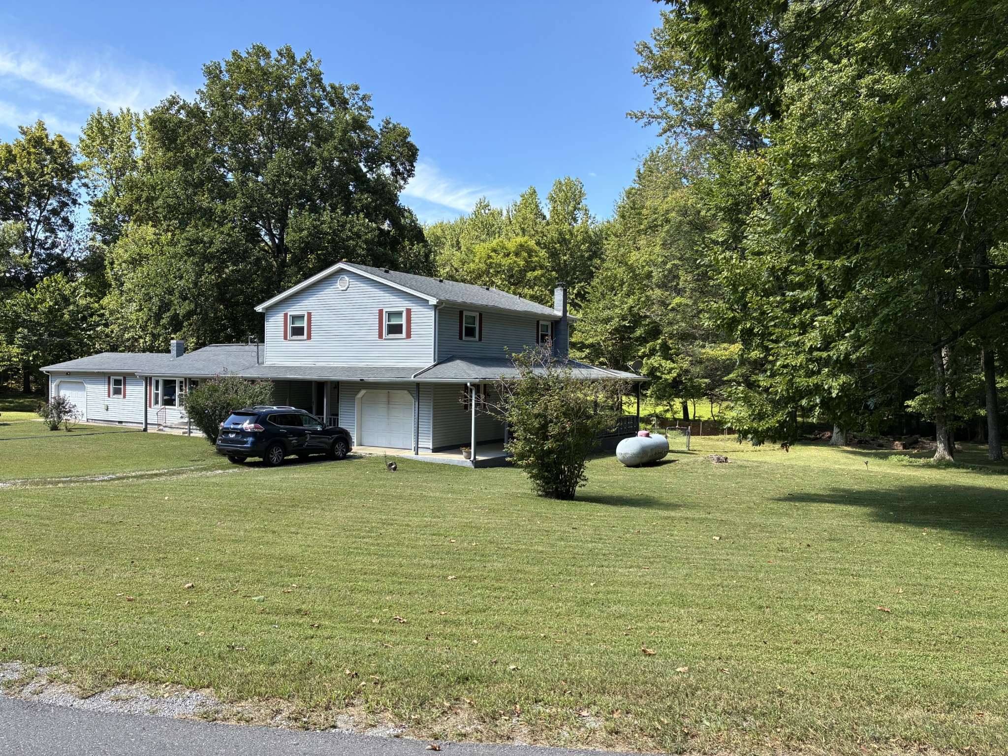 2258 S Williams Rd Property Photo 2