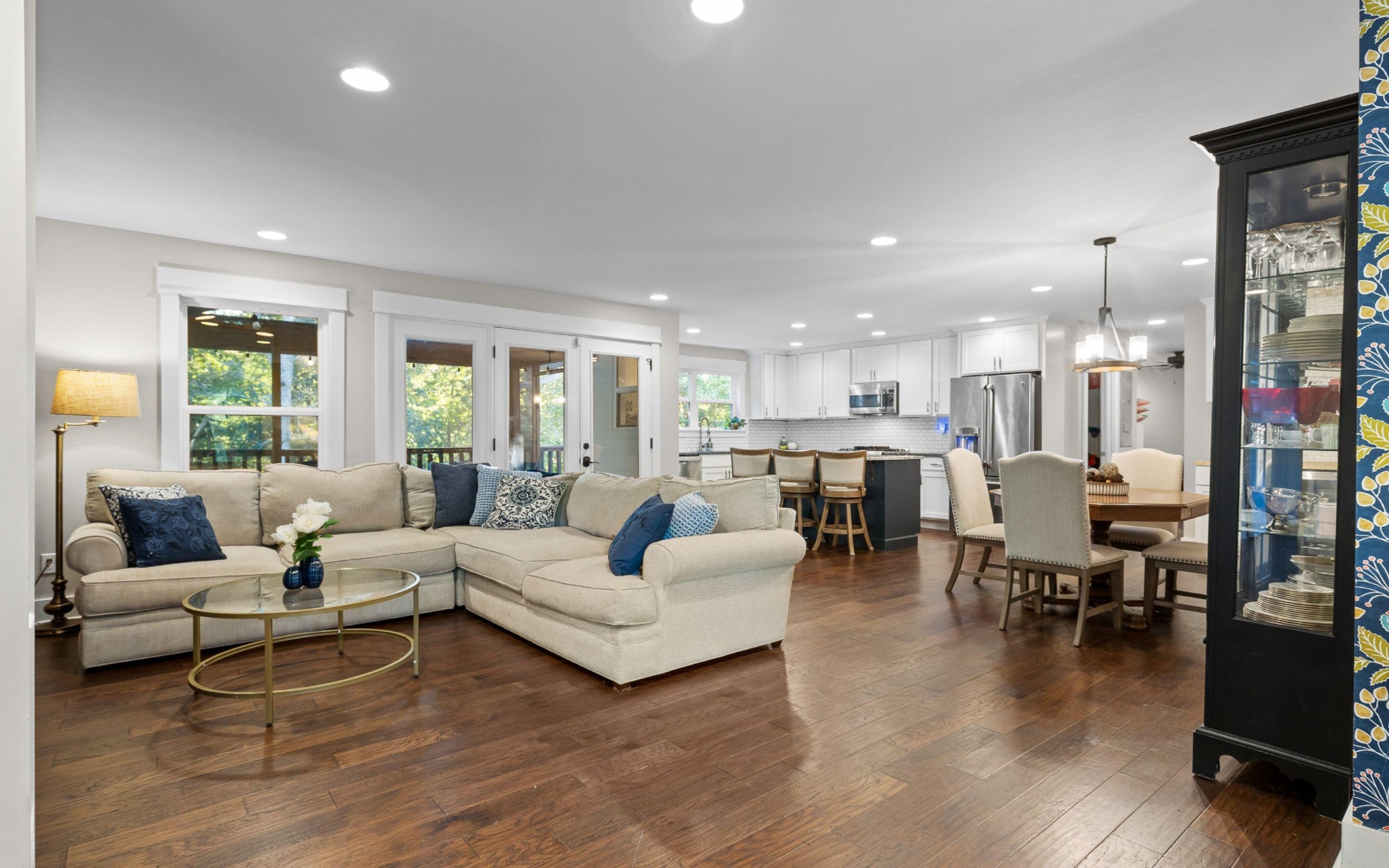 6015 Sawyer Road Property Photo 8