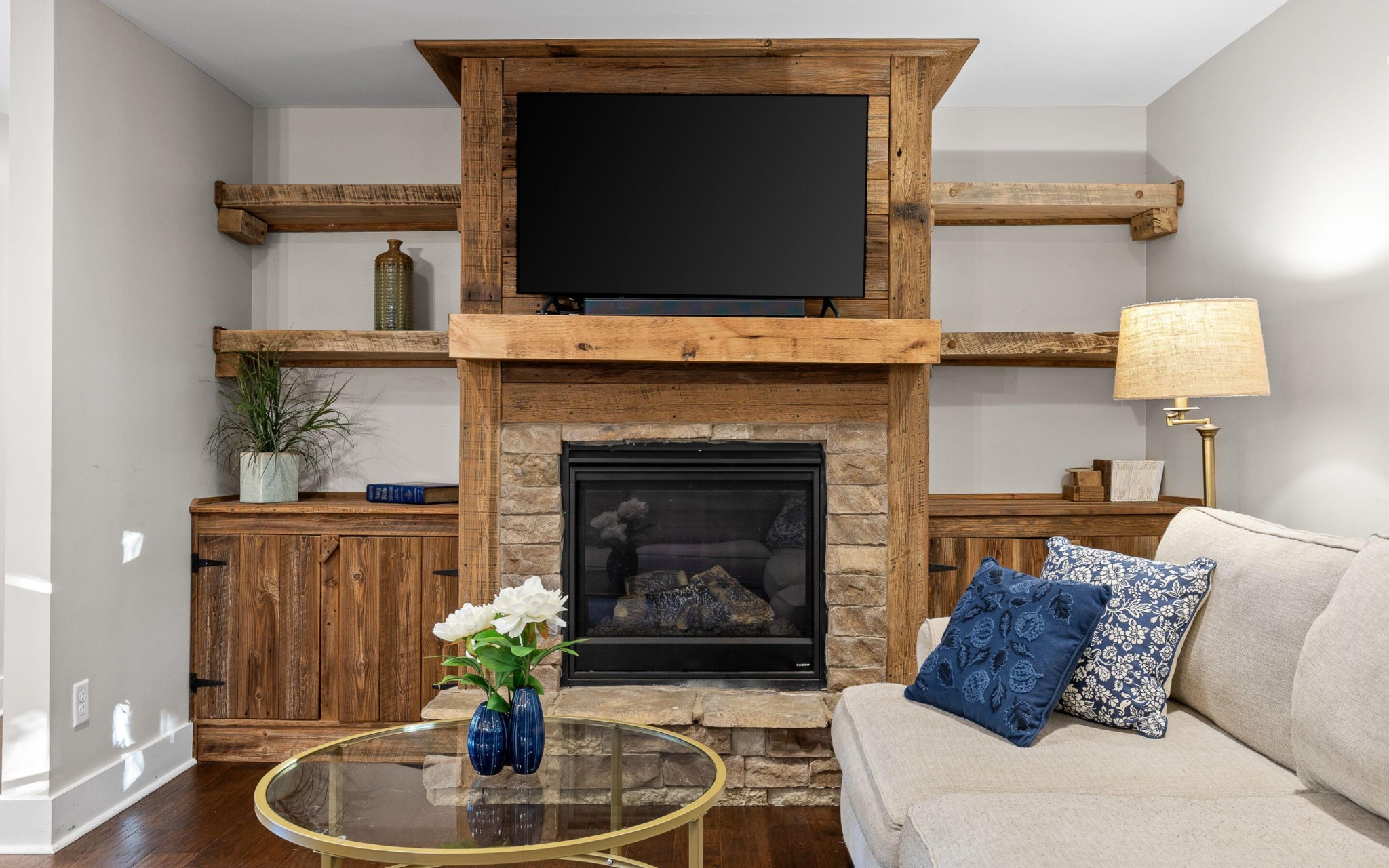 6015 Sawyer Road Property Photo 10