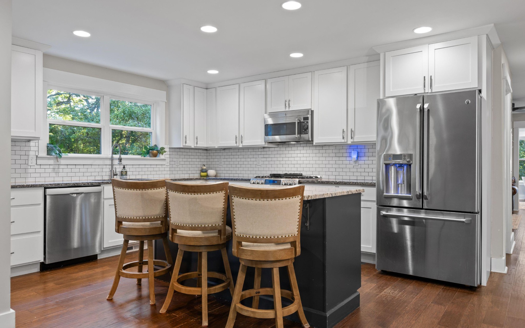 6015 Sawyer Road Property Photo 11