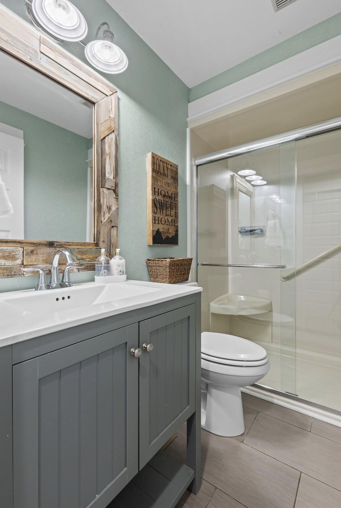 6015 Sawyer Road Property Photo 21