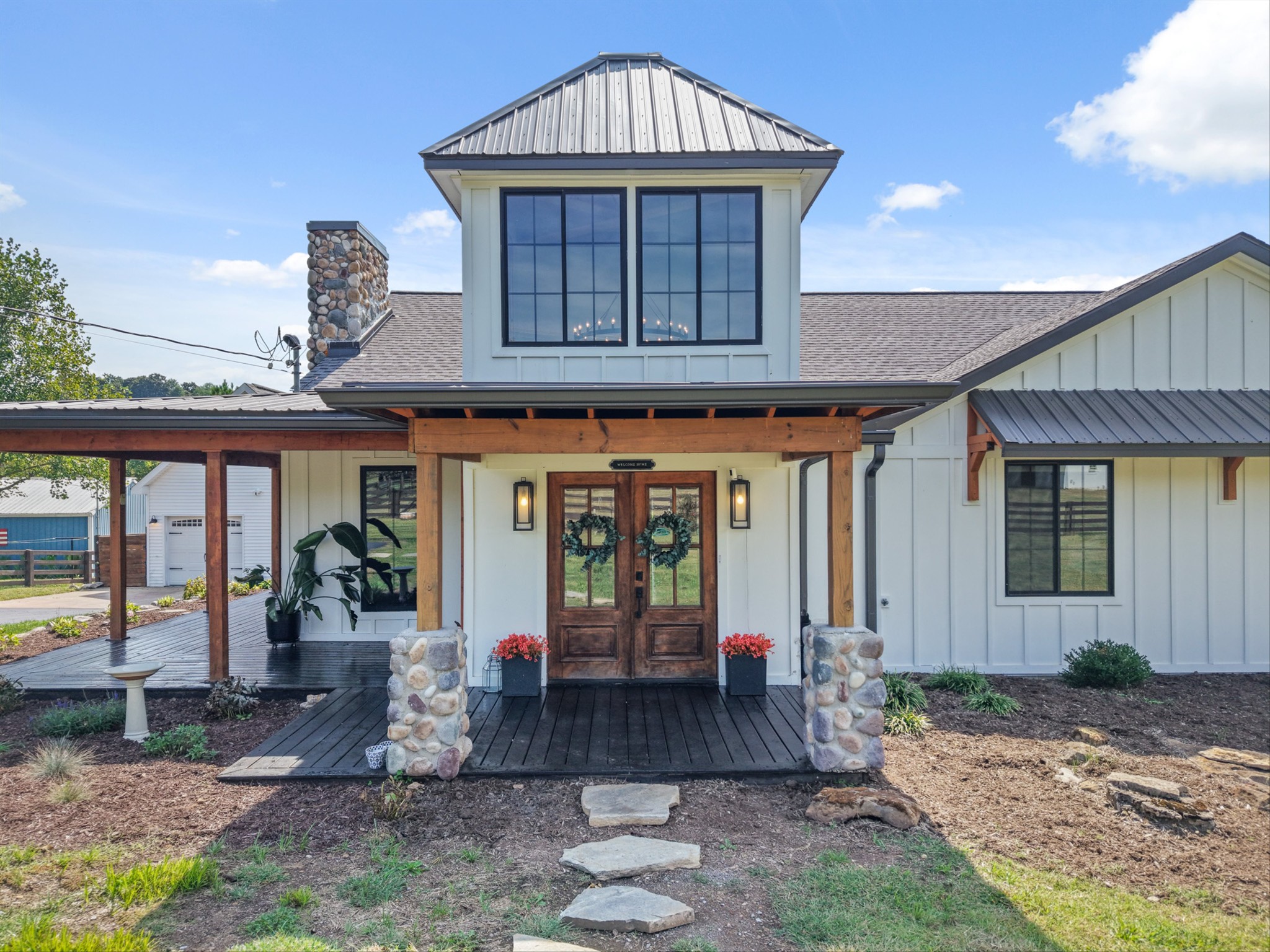 9707 Clovercroft Rd Property Photo 11