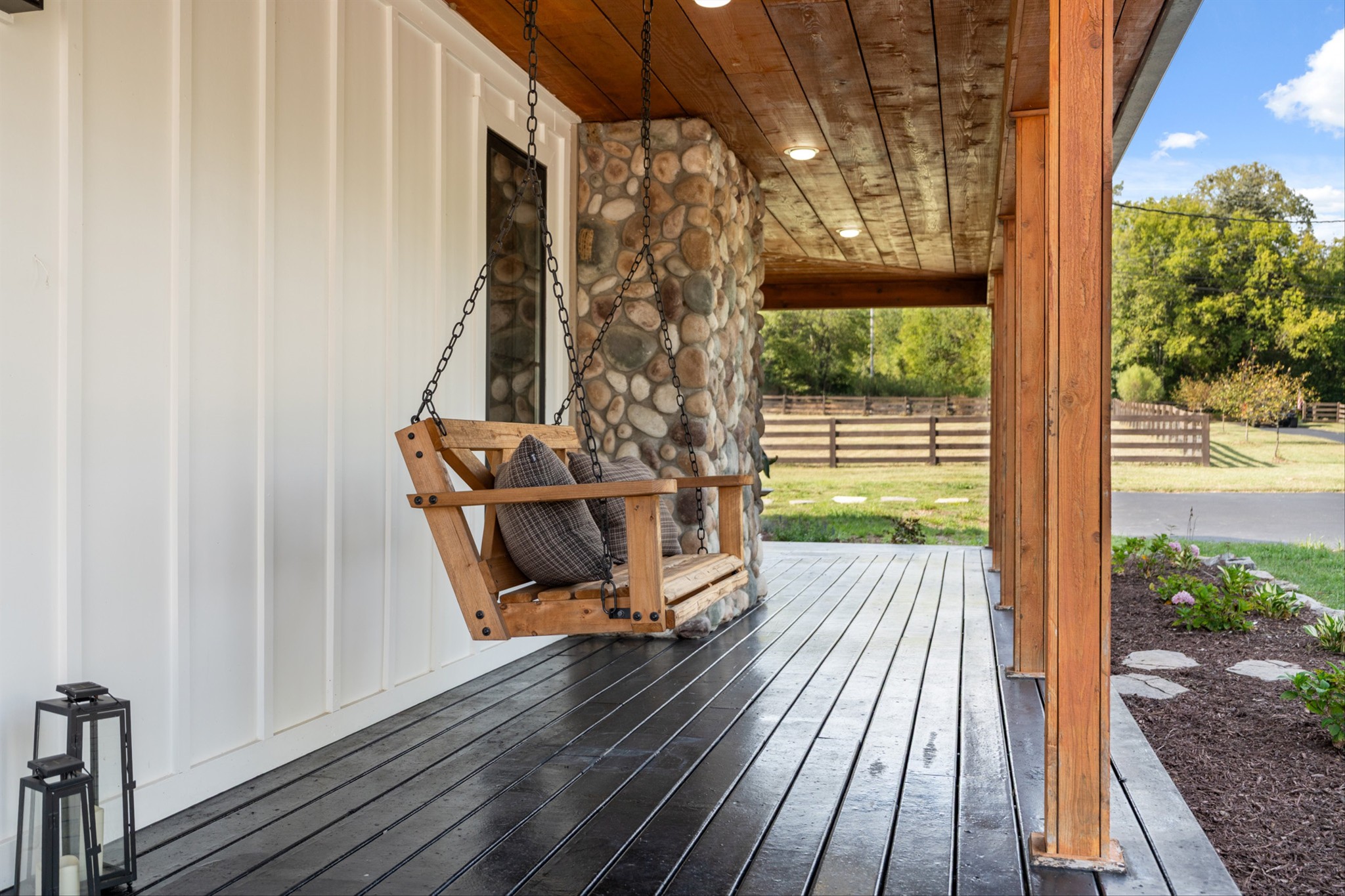 9707 Clovercroft Rd Property Photo 14