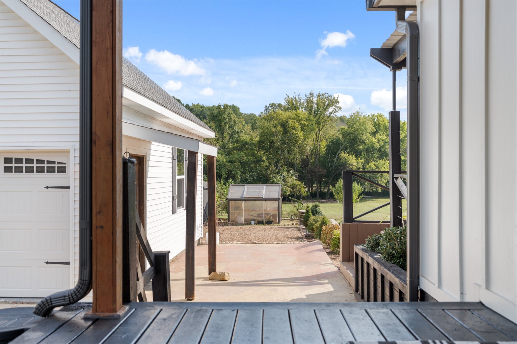 9707 Clovercroft Rd Property Photo 15