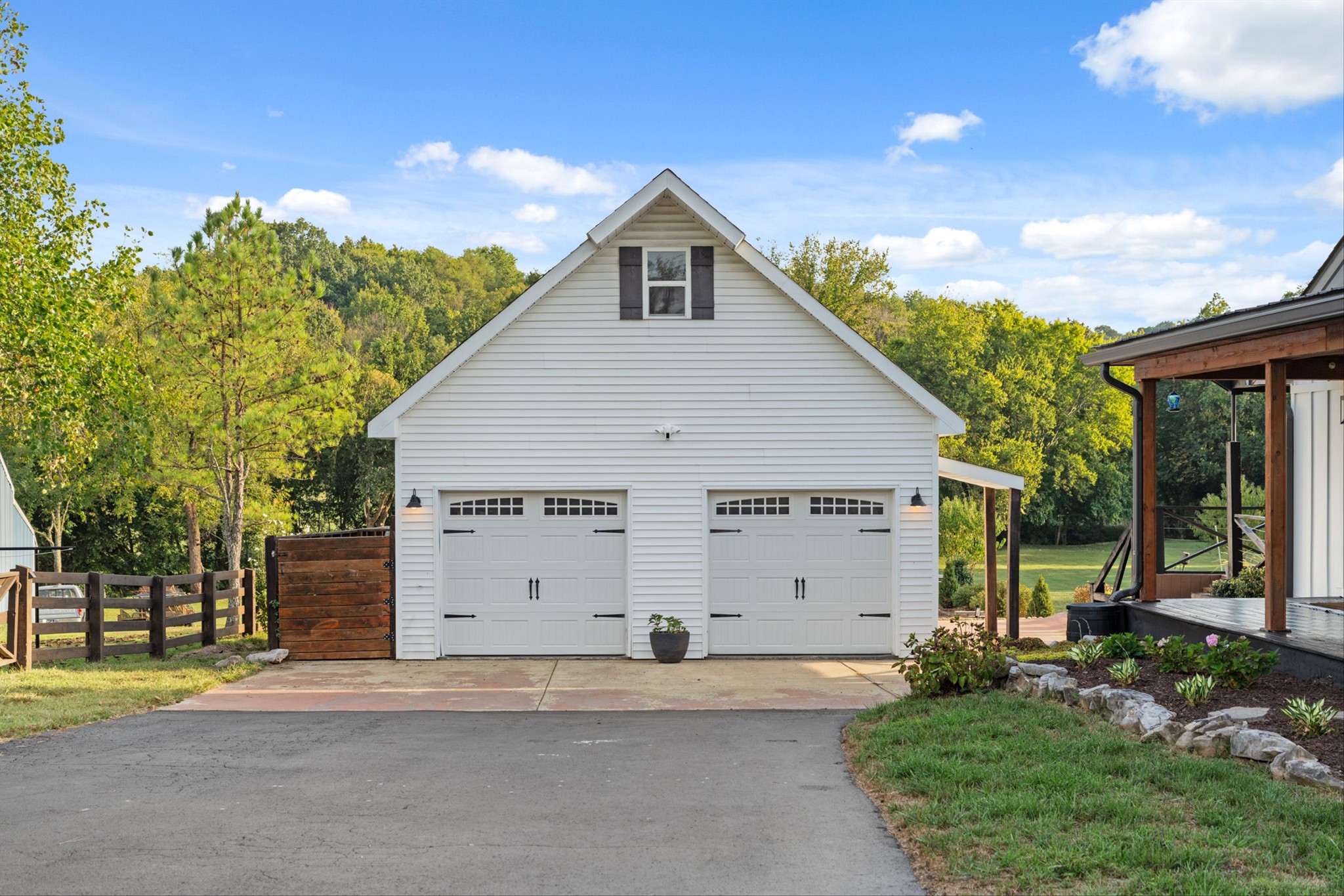 9707 Clovercroft Rd Property Photo 16