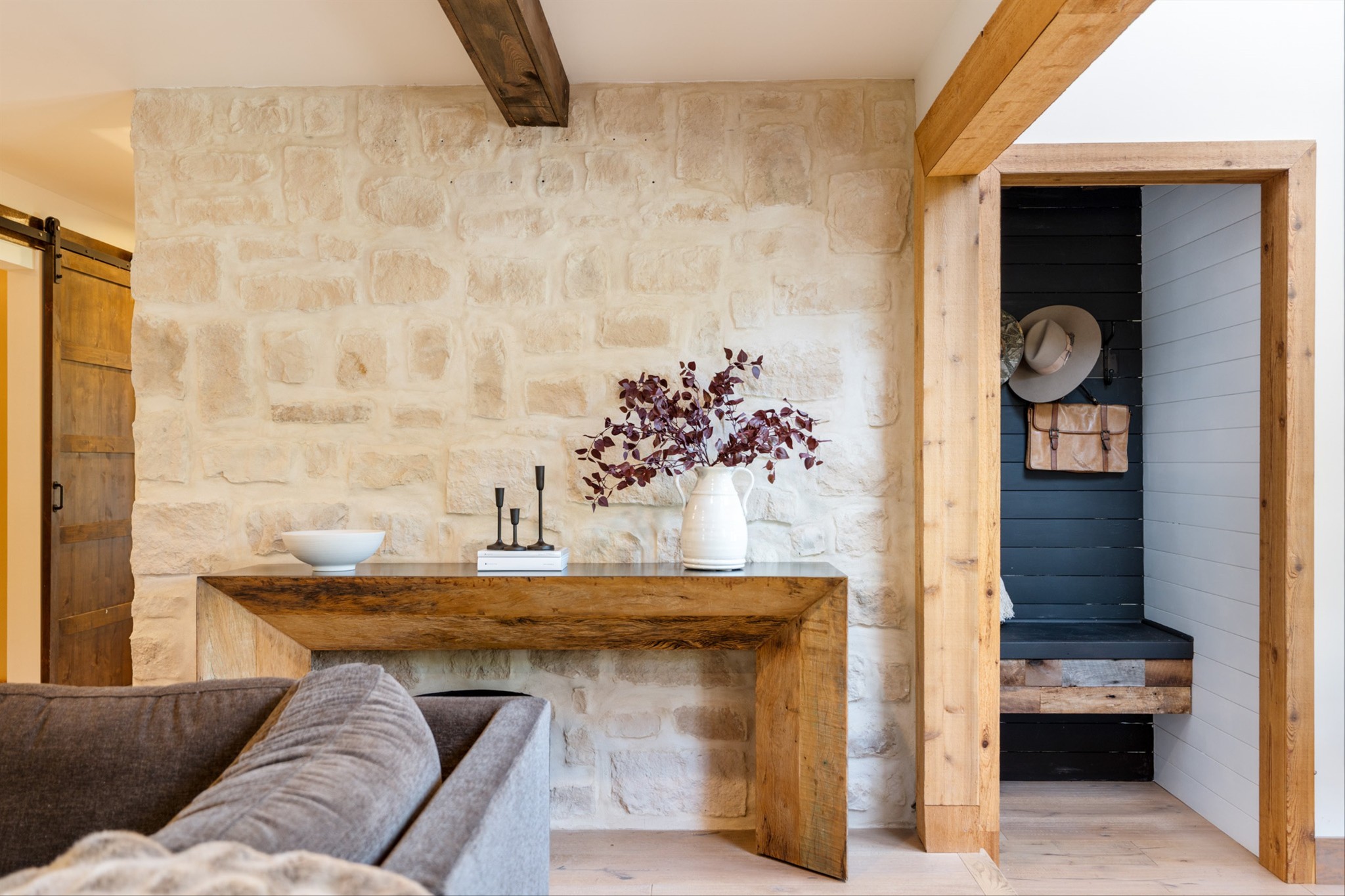 9707 Clovercroft Rd Property Photo 23