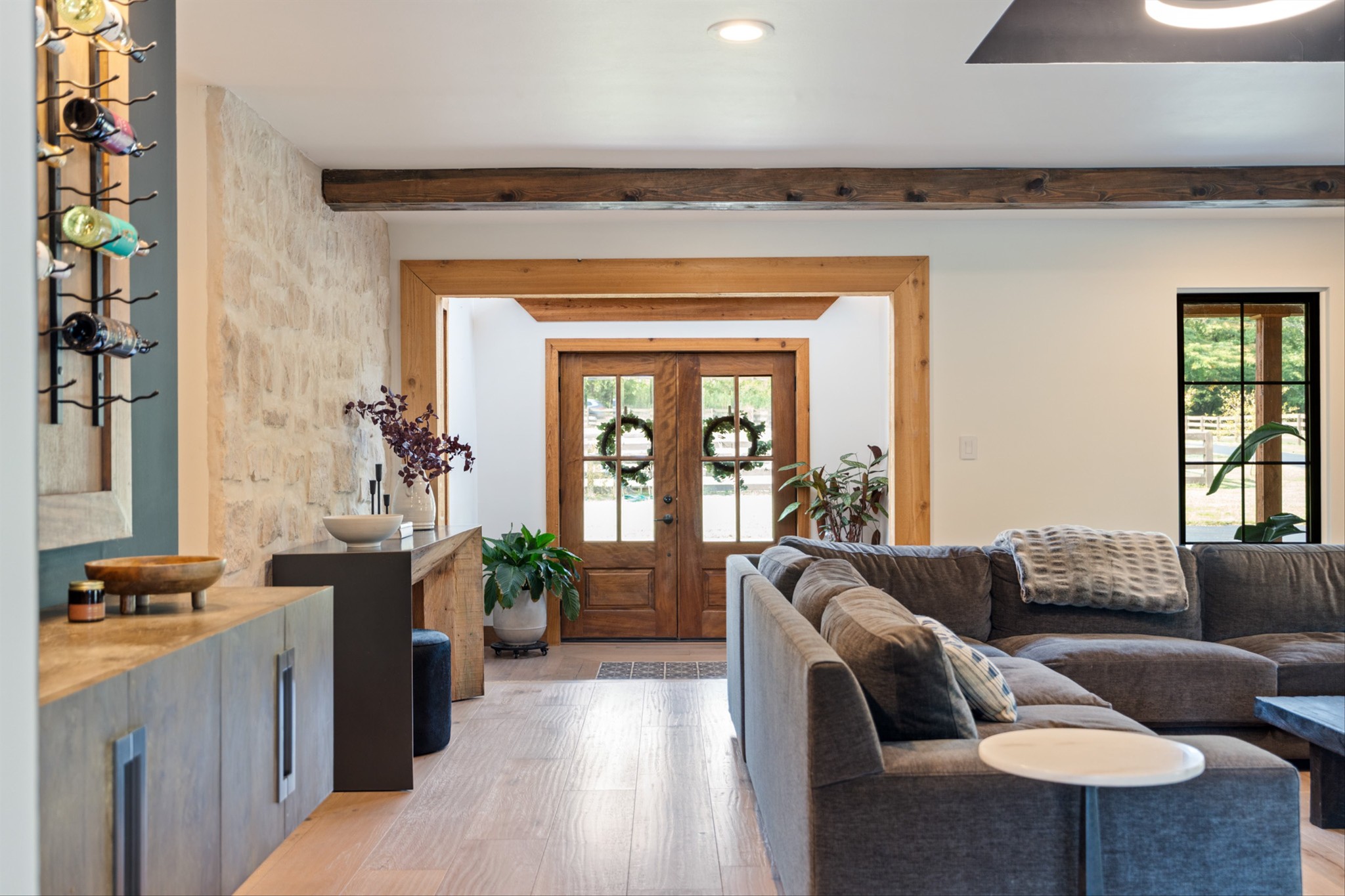 9707 Clovercroft Rd Property Photo 28