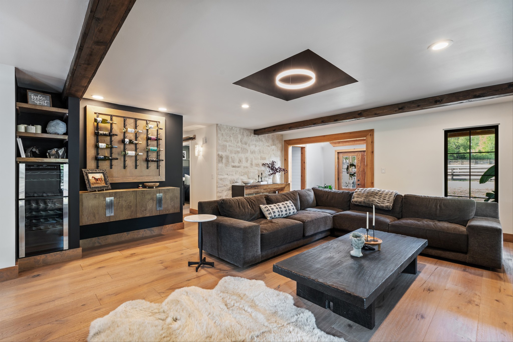 9707 Clovercroft Rd Property Photo 29