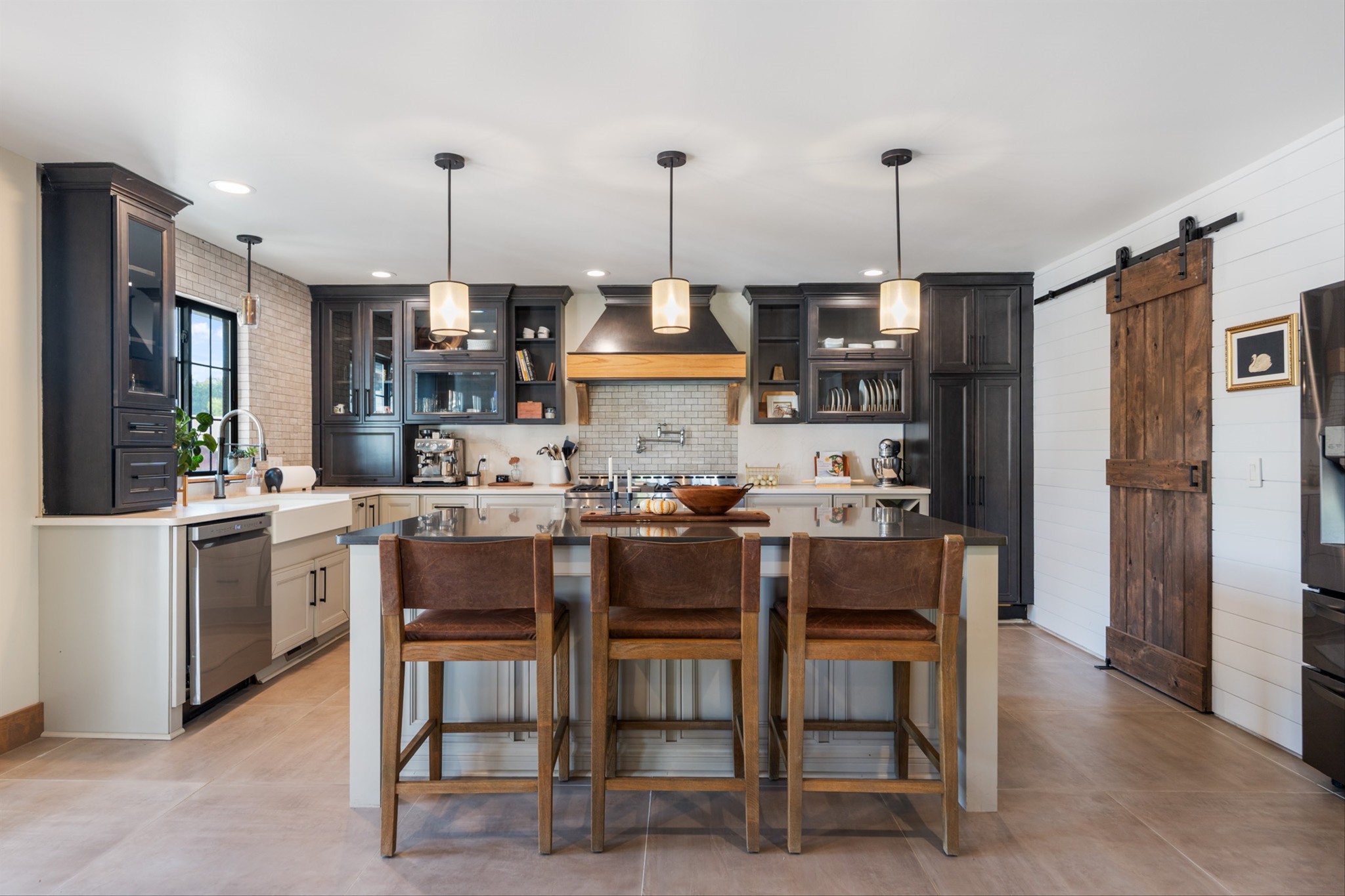 9707 Clovercroft Rd Property Photo 33