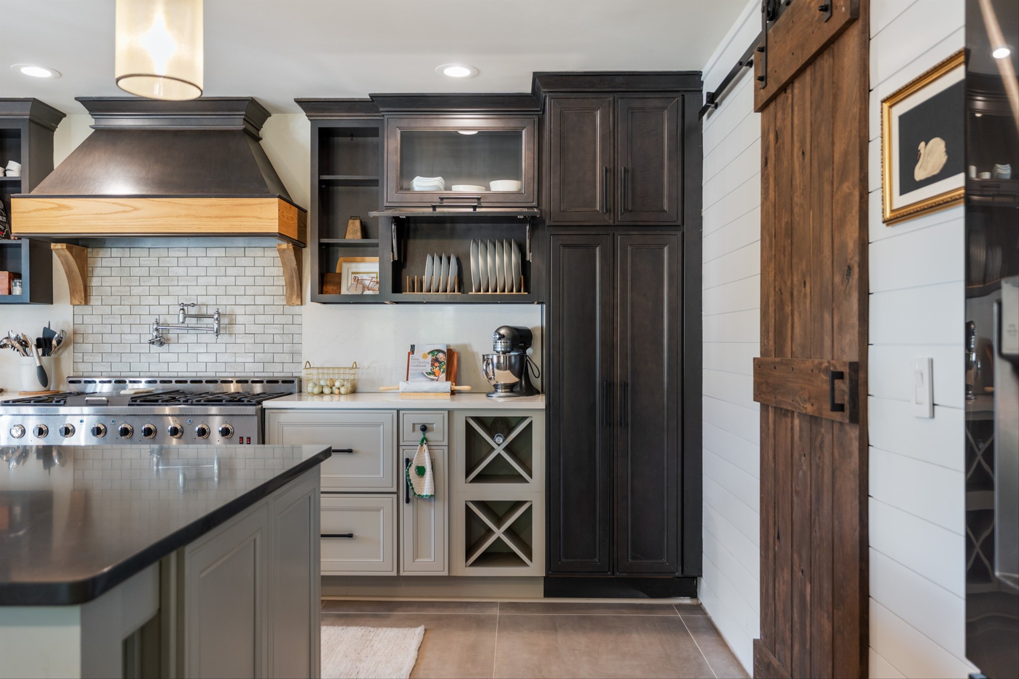 9707 Clovercroft Rd Property Photo 34